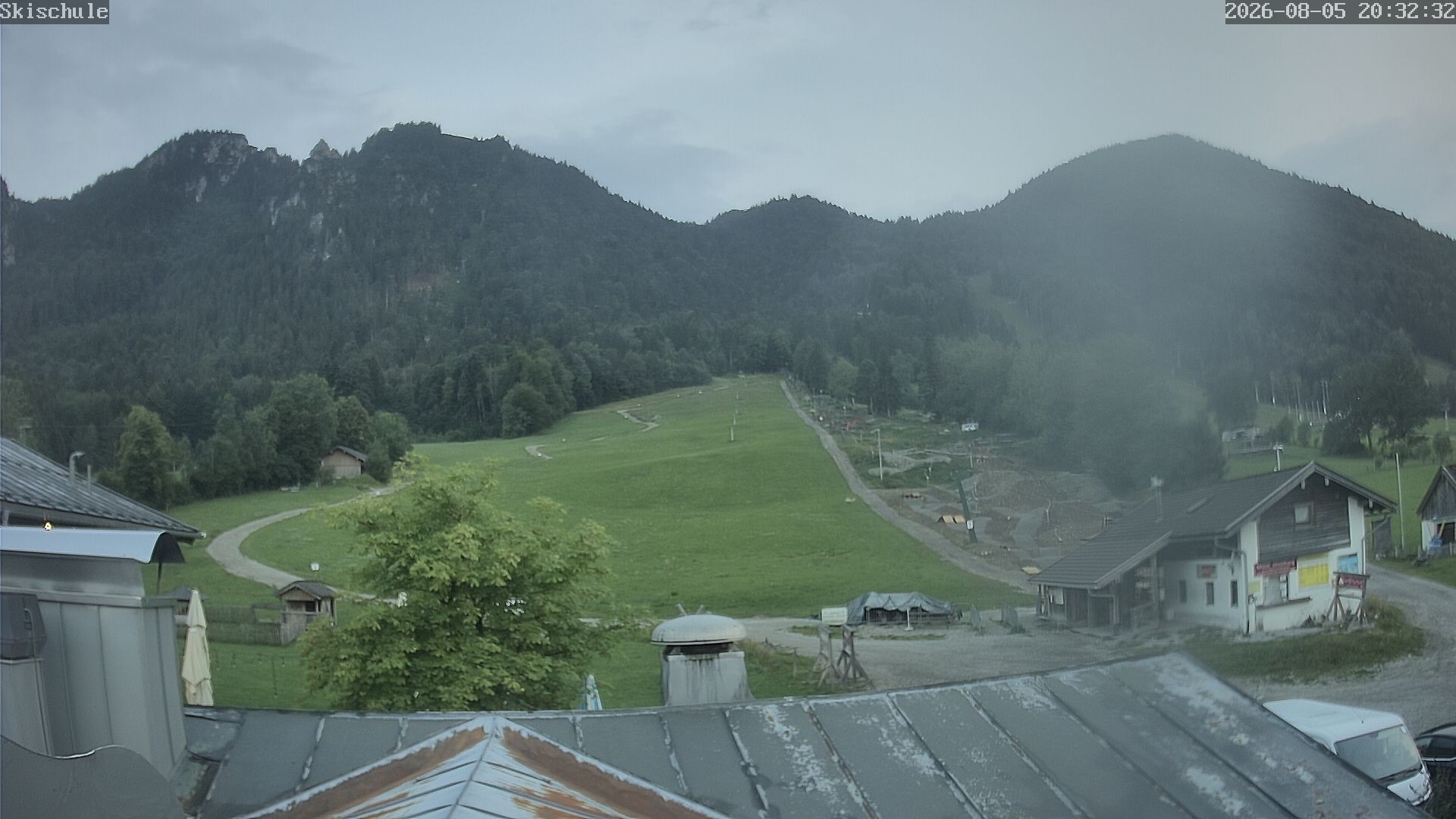 Archived image Webcam Streidlhang slope, Brauneck
