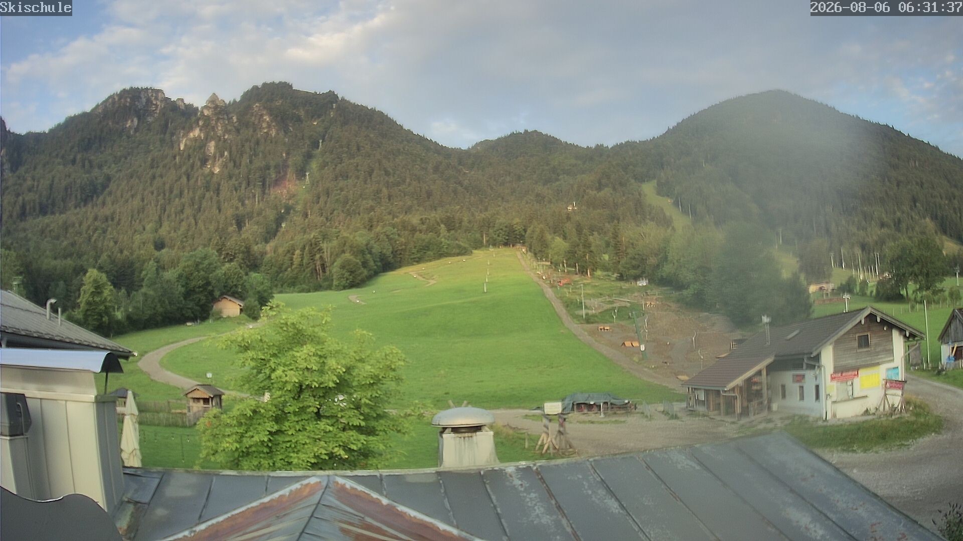 Archived image Webcam Streidlhang slope, Brauneck