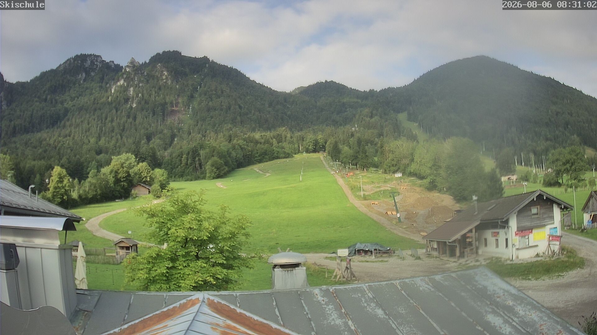 Archived image Webcam Streidlhang slope, Brauneck