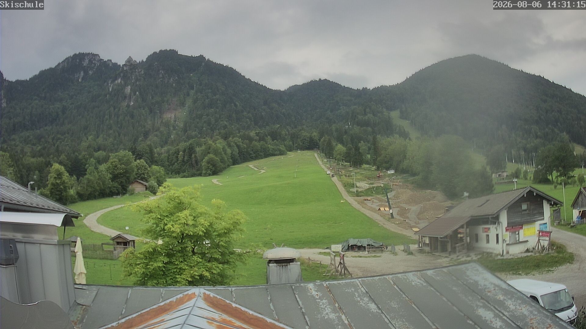 Archived image Webcam Streidlhang slope, Brauneck