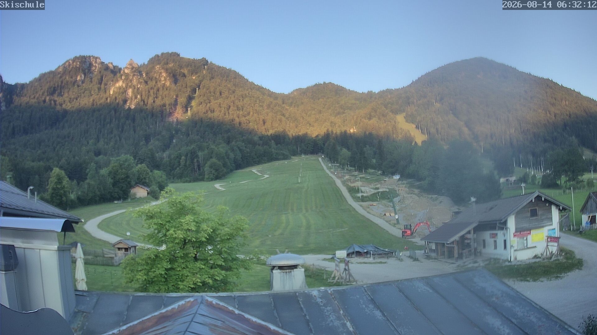 Archived image Webcam Streidlhang slope, Brauneck