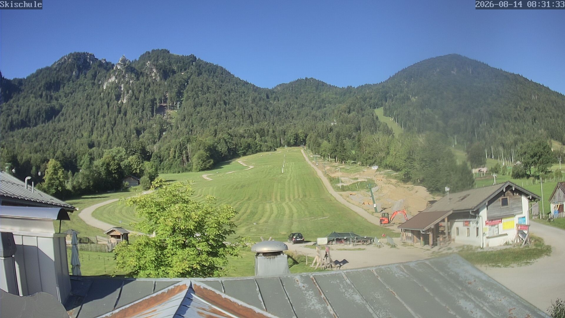 Archived image Webcam Streidlhang slope, Brauneck