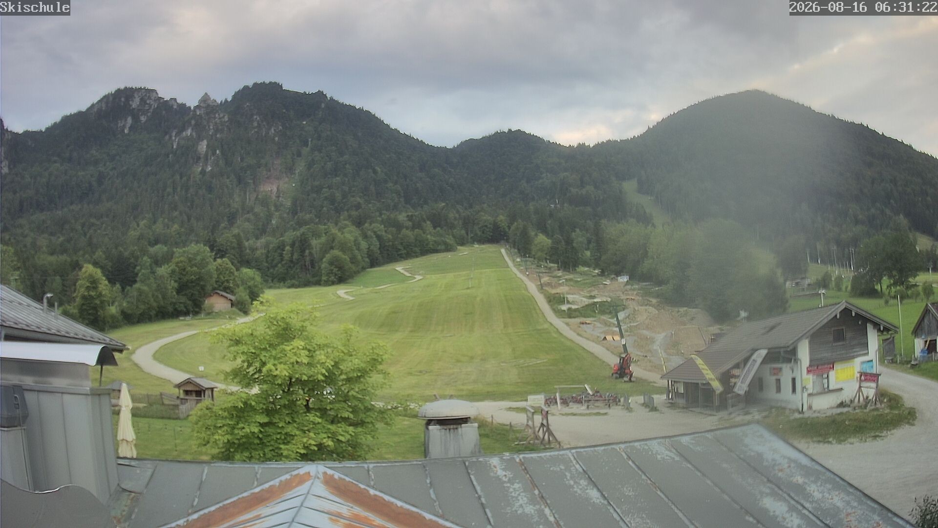 Archived image Webcam Streidlhang slope, Brauneck
