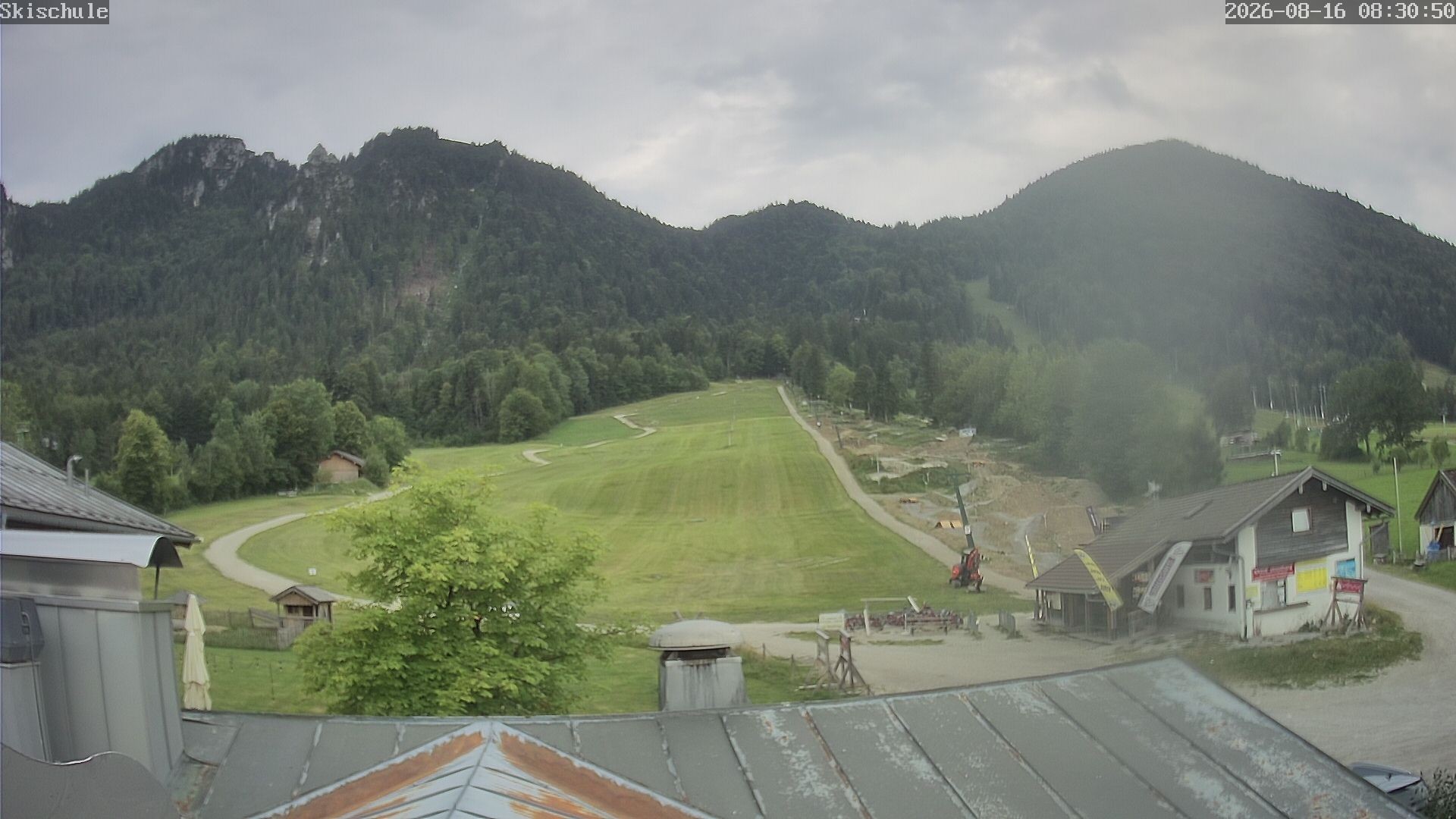 Archived image Webcam Streidlhang slope, Brauneck