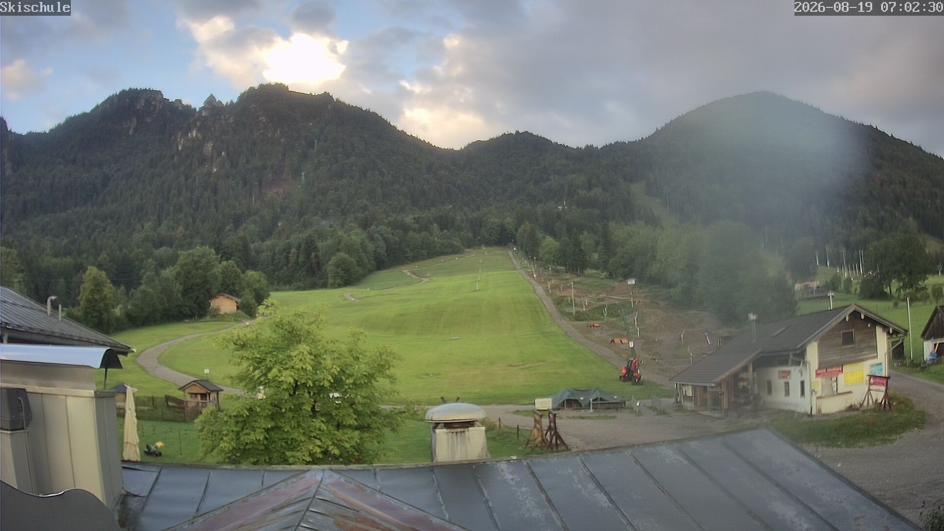 Archived image Webcam Streidlhang slope, Brauneck