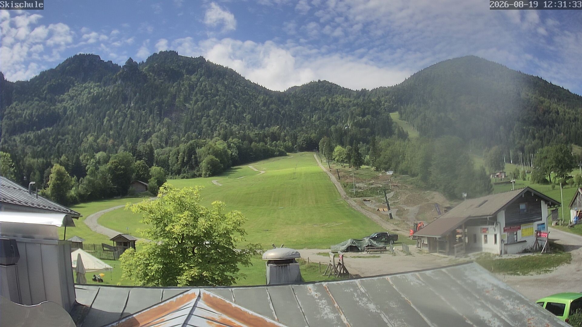 Archived image Webcam Streidlhang slope, Brauneck