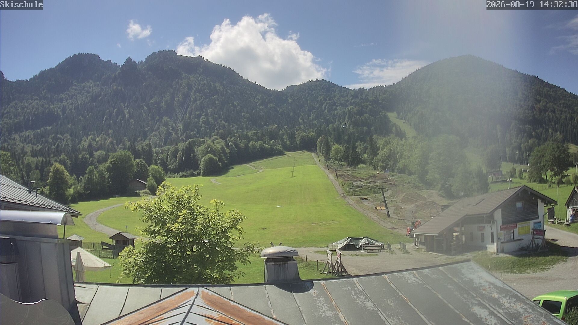 Archived image Webcam Streidlhang slope, Brauneck