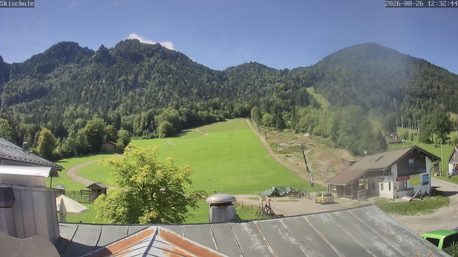 Archived image Webcam Streidlhang slope, Brauneck