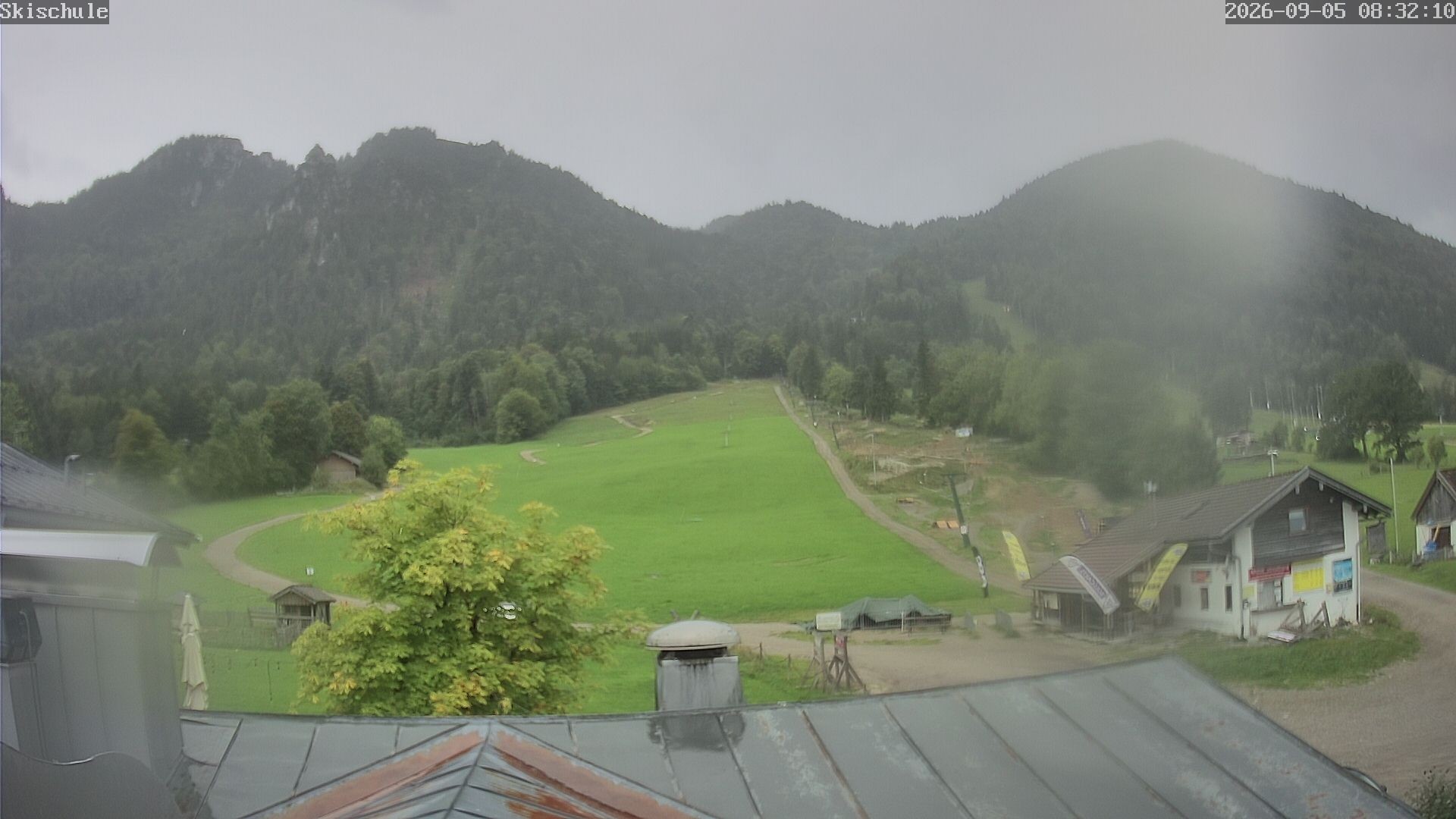 Archived image Webcam Streidlhang slope, Brauneck