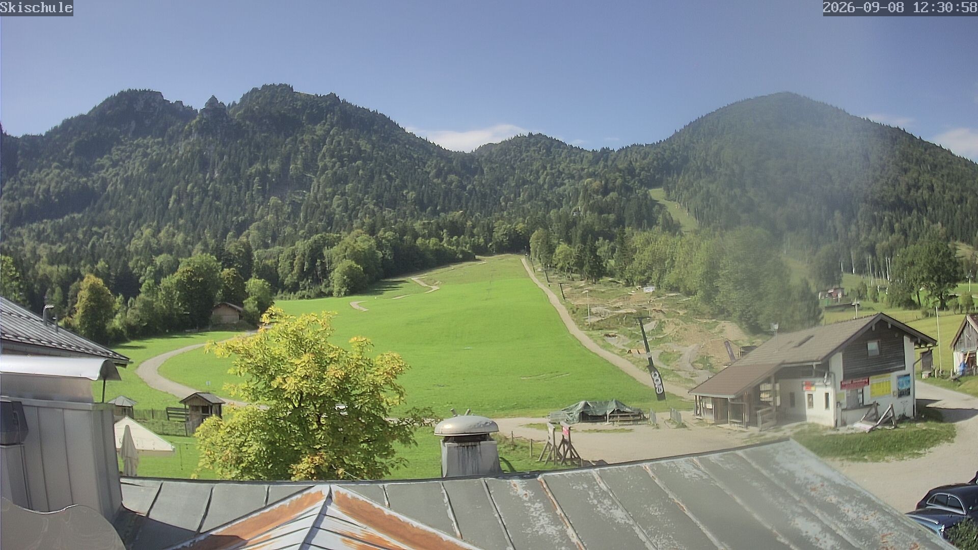 Archived image Webcam Streidlhang slope, Brauneck