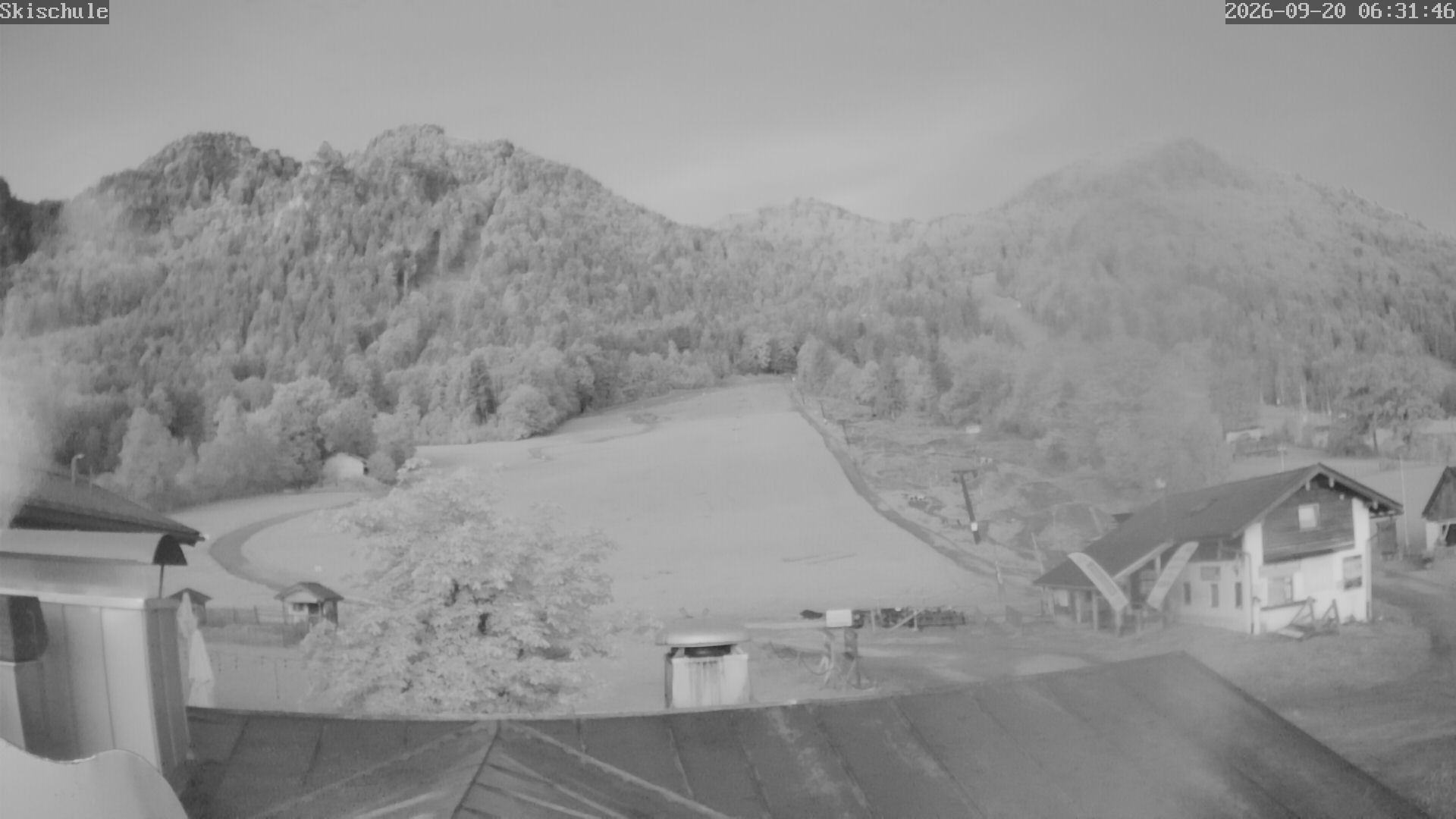 Archived image Webcam Streidlhang slope, Brauneck
