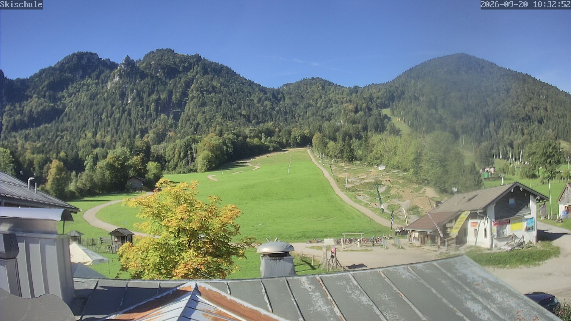 Archived image Webcam Streidlhang slope, Brauneck
