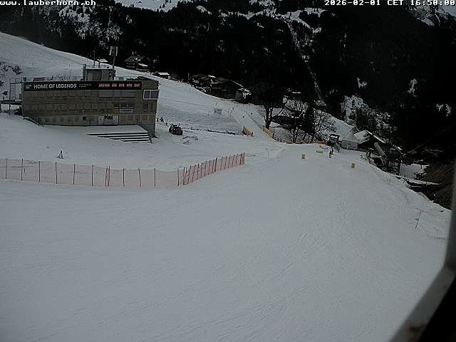 Archiv Foto Webcam Innerwengen: Zielraum Lauberhornrennen