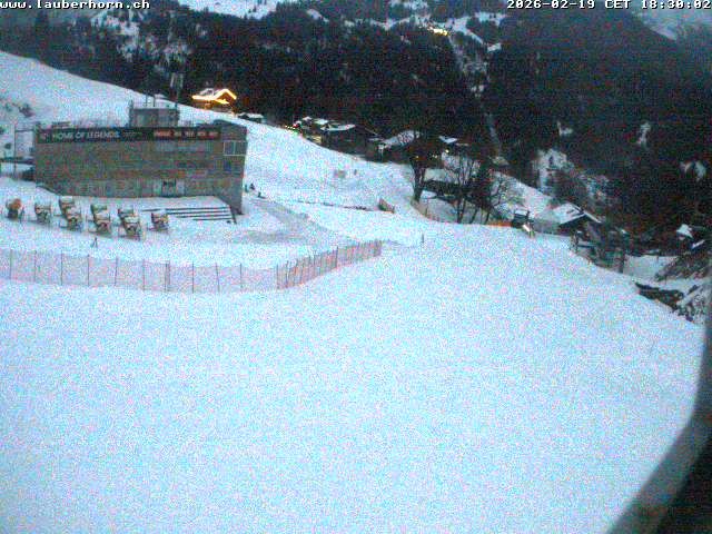 Archiv Foto Webcam Innerwengen: Zielraum Lauberhornrennen