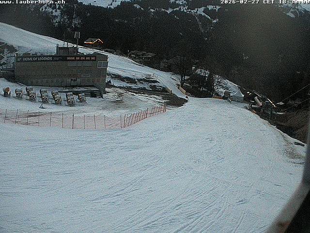 Archiv Foto Webcam Innerwengen: Zielraum Lauberhornrennen