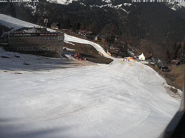 Archiv Foto Webcam Innerwengen: Zielraum Lauberhornrennen