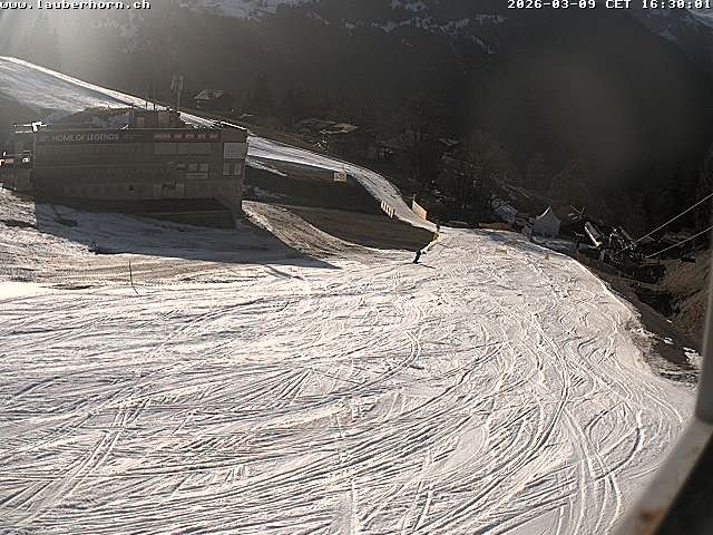 Archiv Foto Webcam Innerwengen: Zielraum Lauberhornrennen