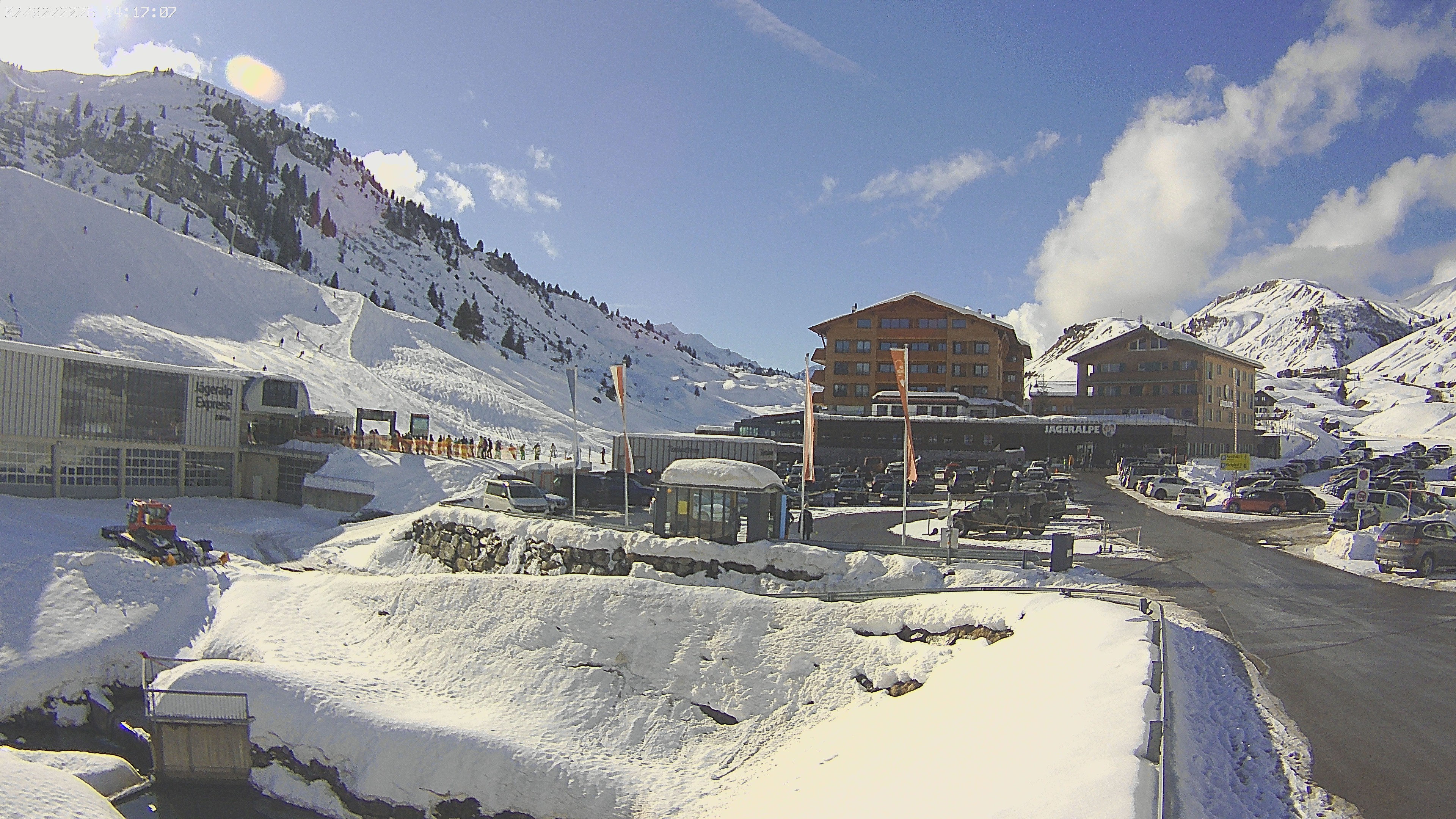 Archiv Foto Webcam Jägeralpe: Blick aufs Hotel