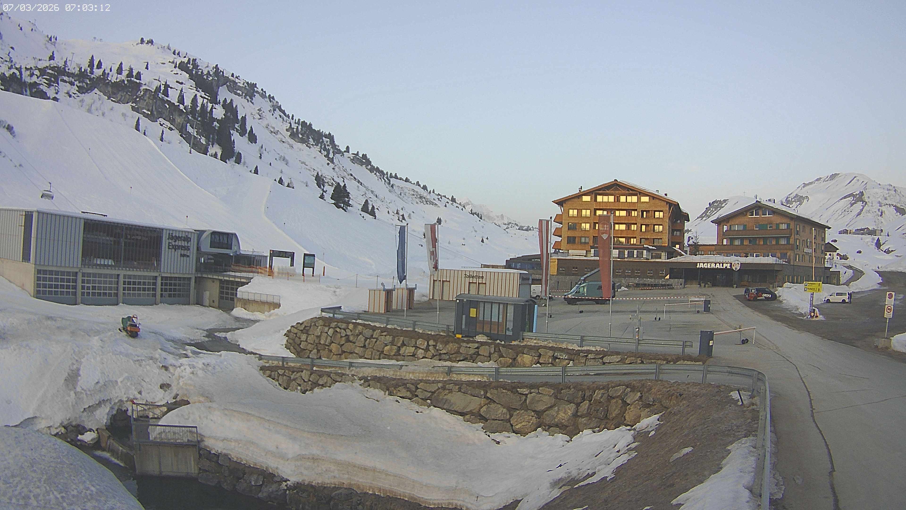 Archiv Foto Webcam Jägeralpe: Blick aufs Hotel