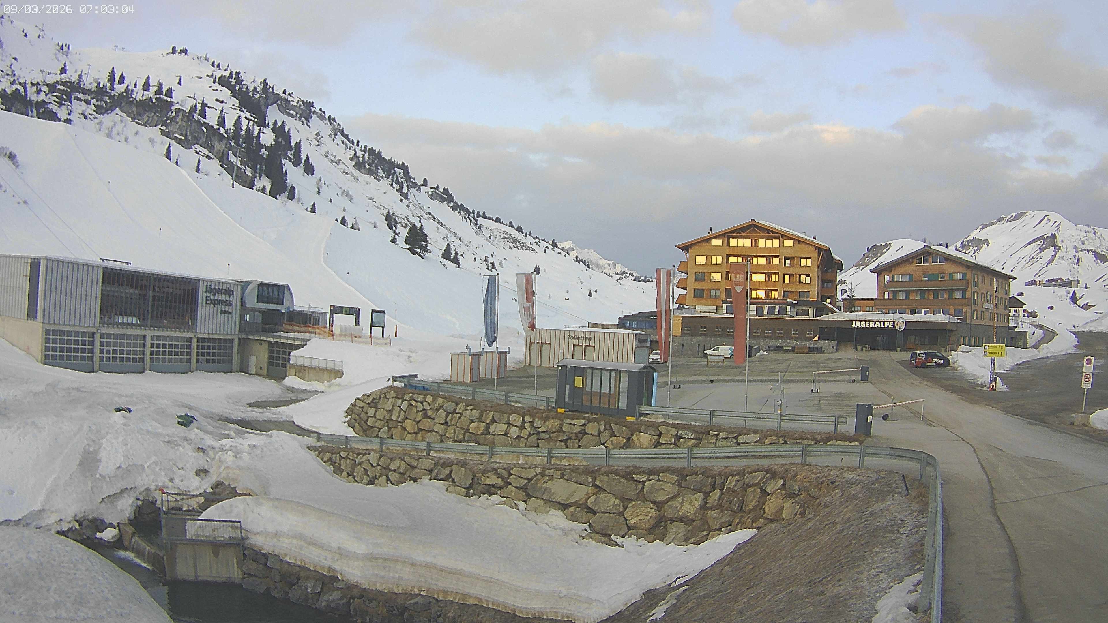 Archiv Foto Webcam Jägeralpe: Blick aufs Hotel
