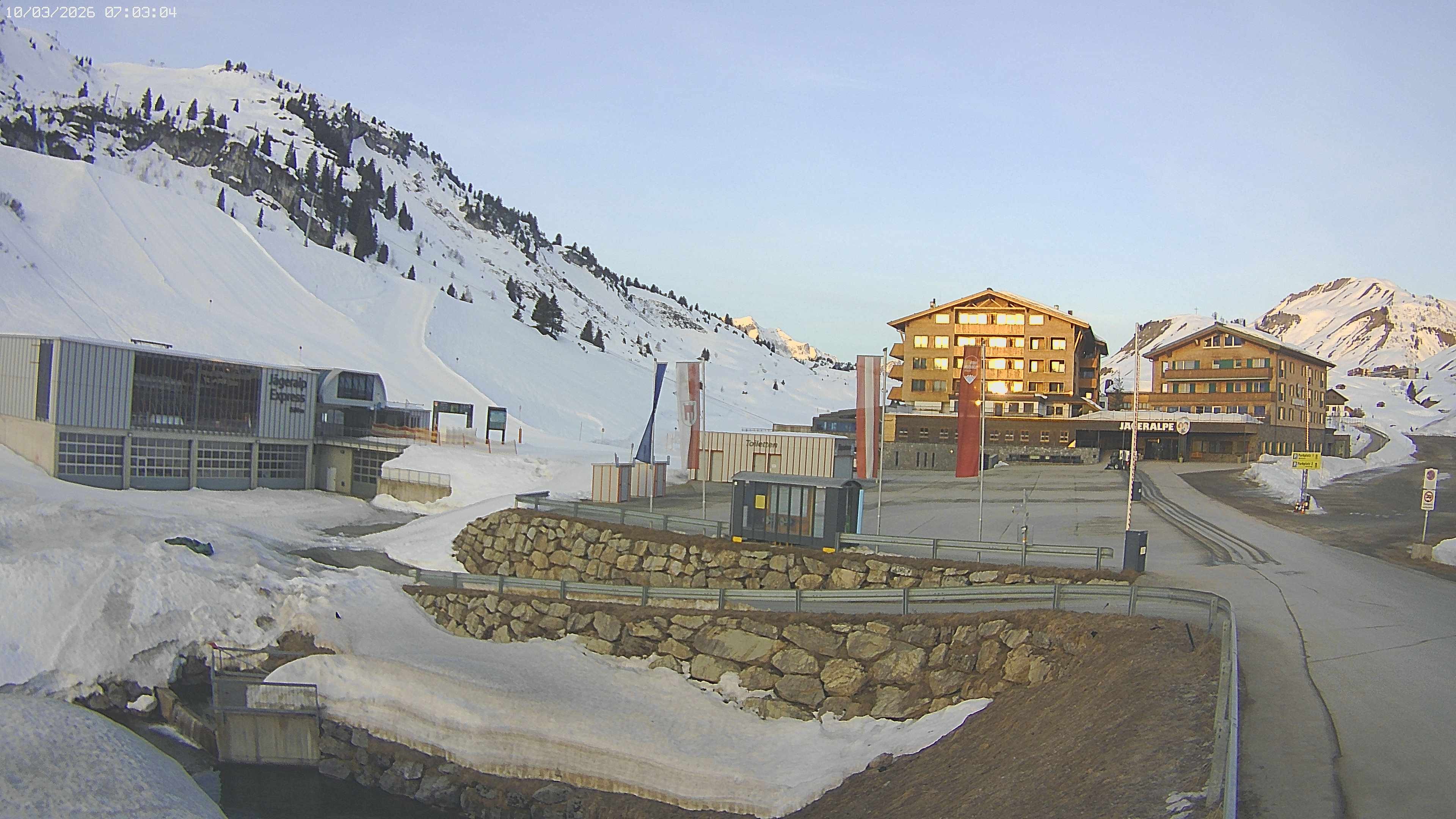 Archiv Foto Webcam Jägeralpe: Blick aufs Hotel