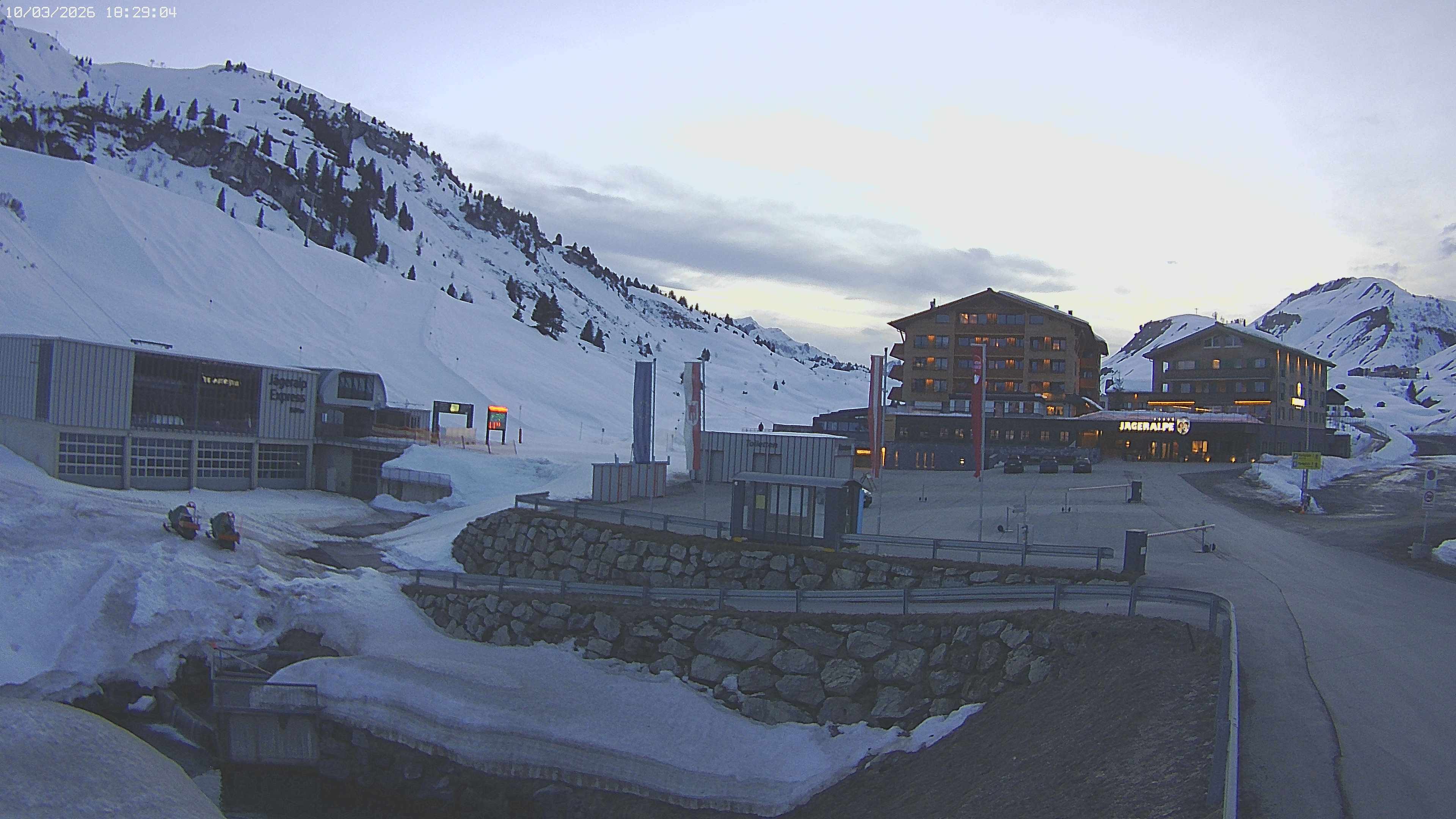 Archiv Foto Webcam Jägeralpe: Blick aufs Hotel