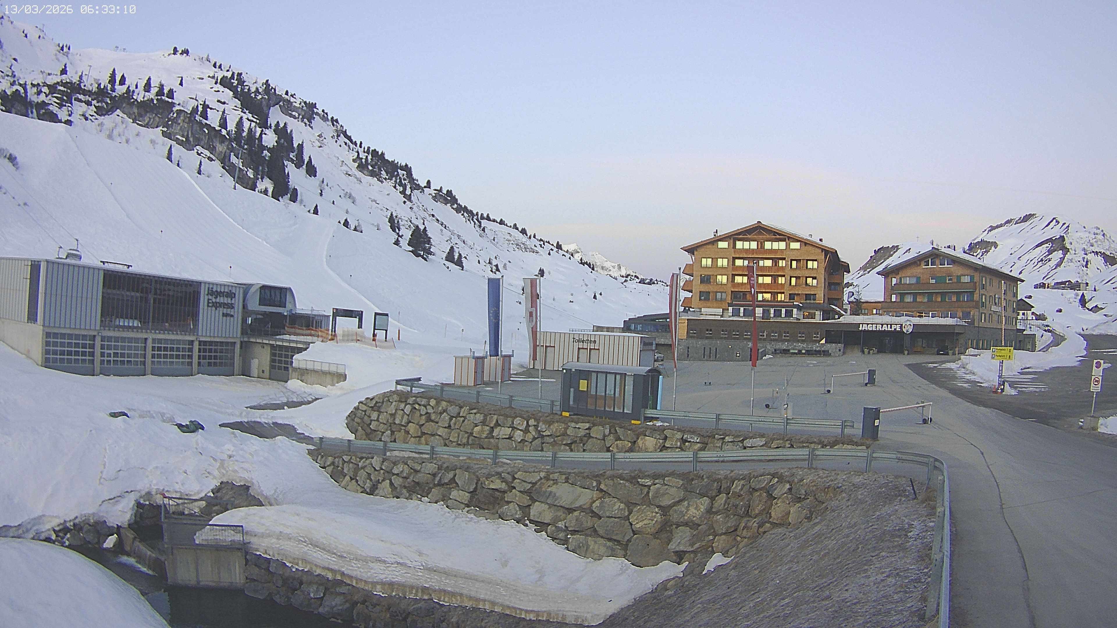 Archiv Foto Webcam Jägeralpe: Blick aufs Hotel
