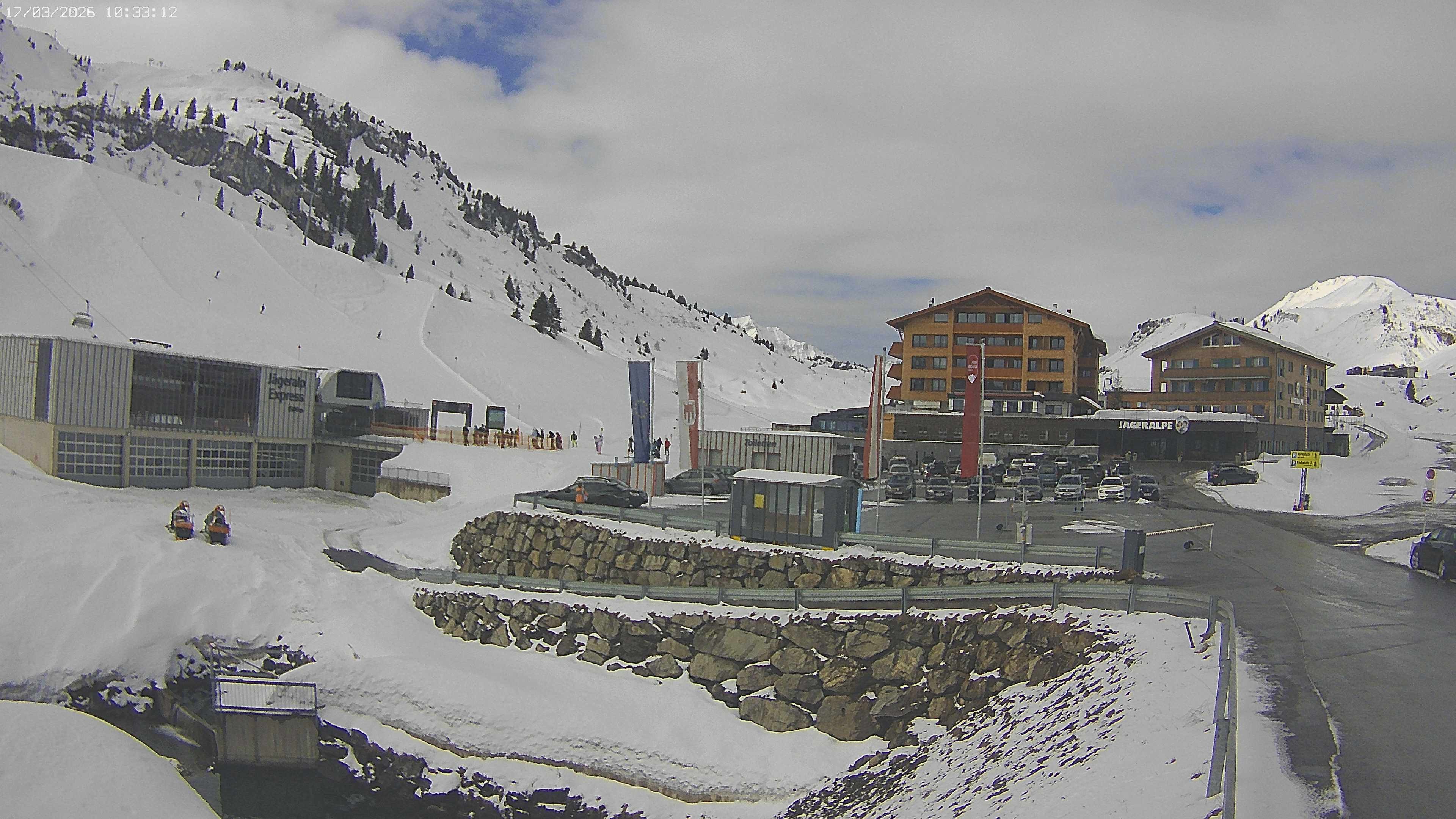 Archiv Foto Webcam Jägeralpe: Blick aufs Hotel