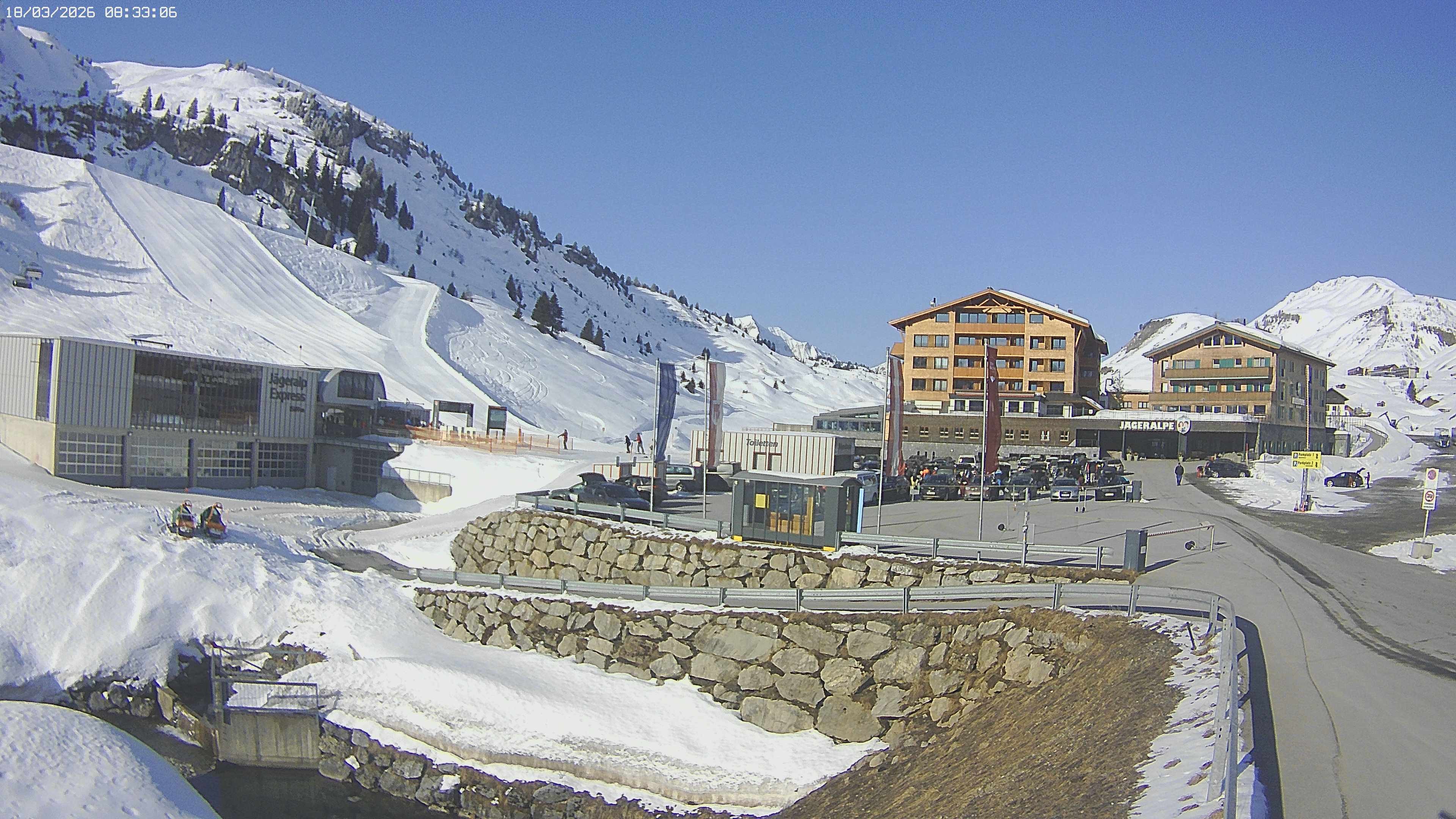 Archiv Foto Webcam Jägeralpe: Blick aufs Hotel