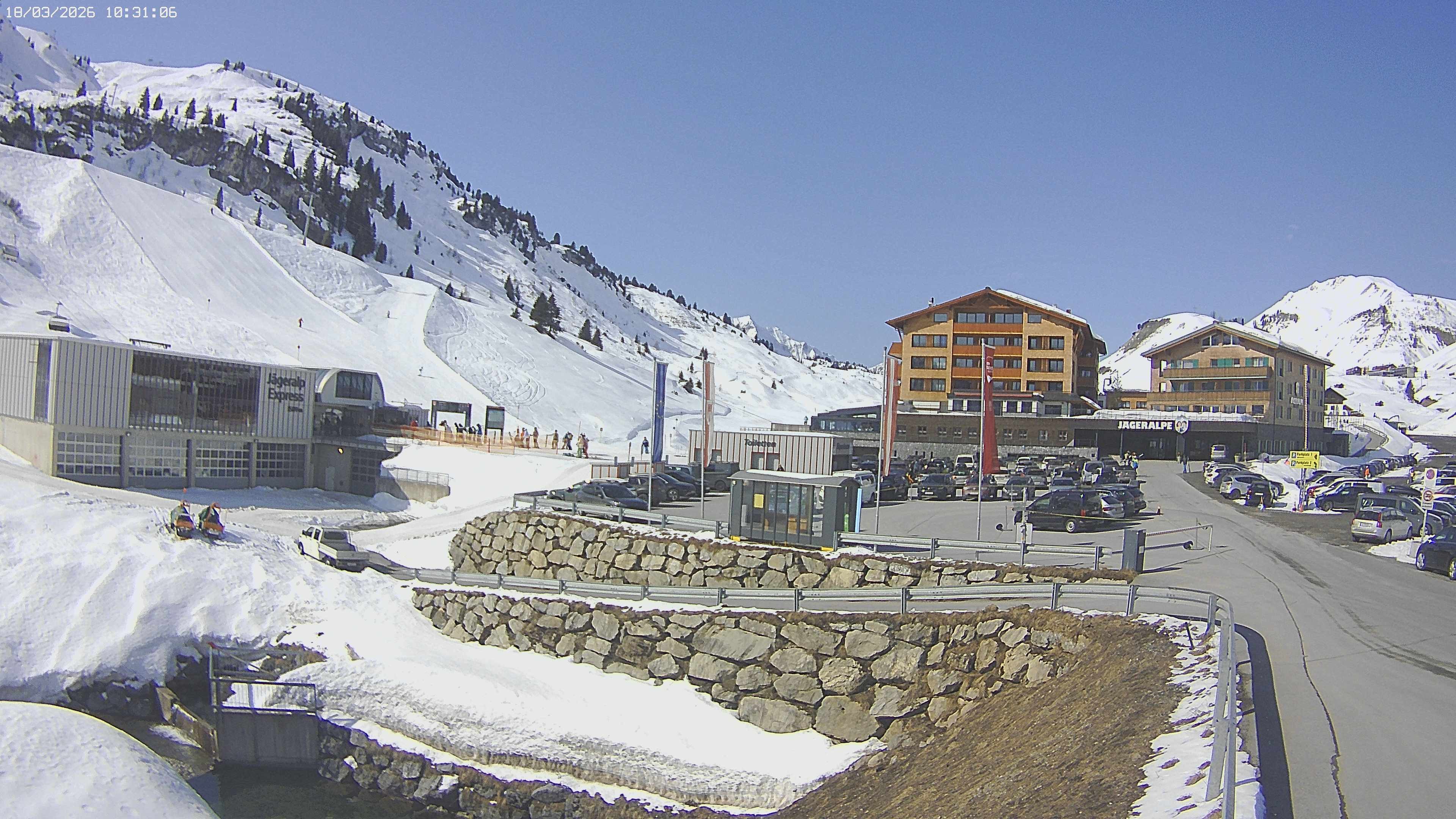 Archiv Foto Webcam Jägeralpe: Blick aufs Hotel