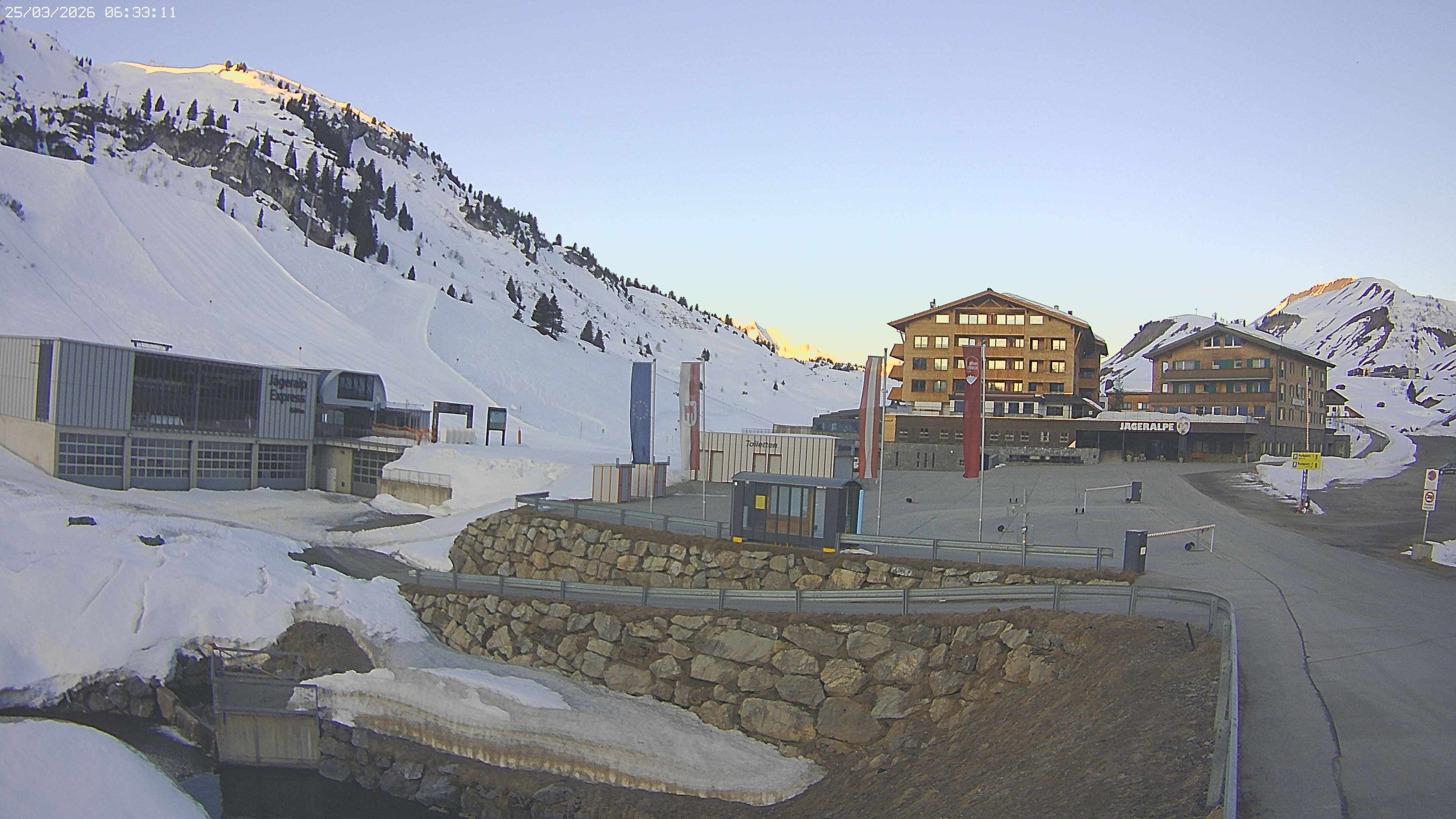 Archiv Foto Webcam Jägeralpe: Blick aufs Hotel