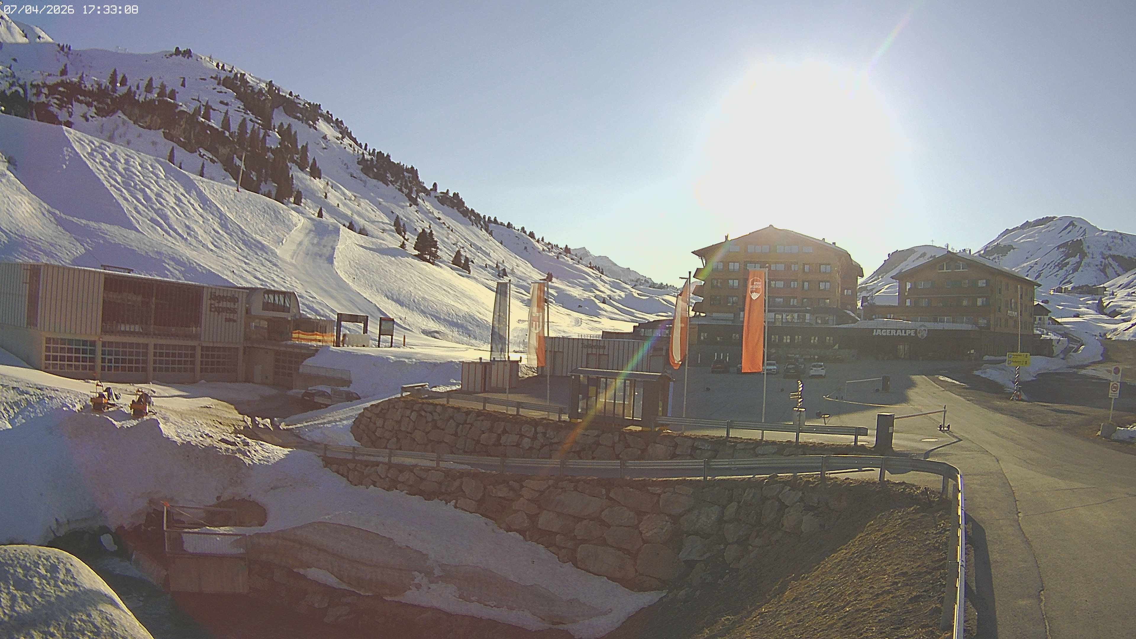 Archiv Foto Webcam Jägeralpe: Blick aufs Hotel