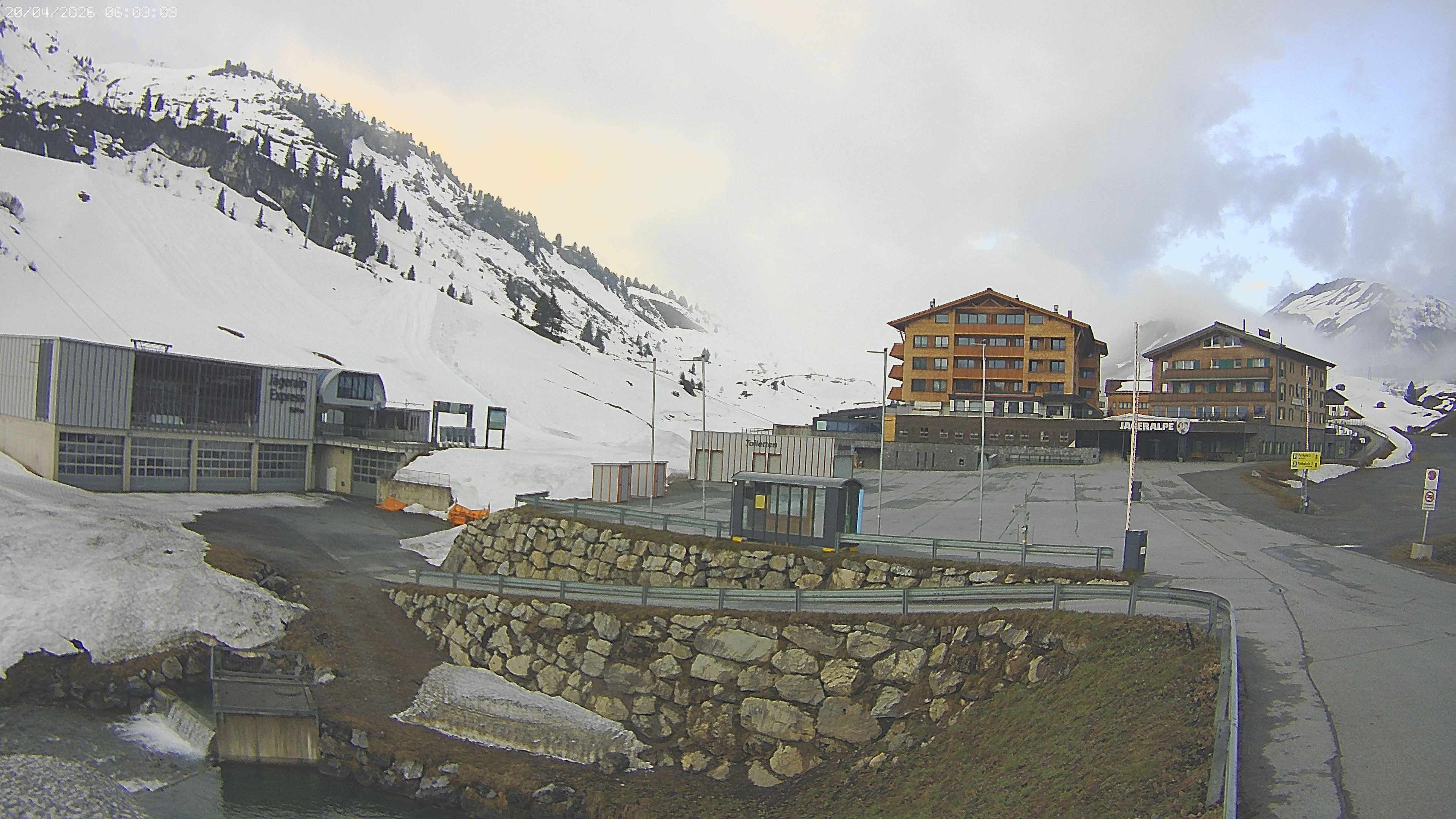 Archiv Foto Webcam Jägeralpe: Blick aufs Hotel