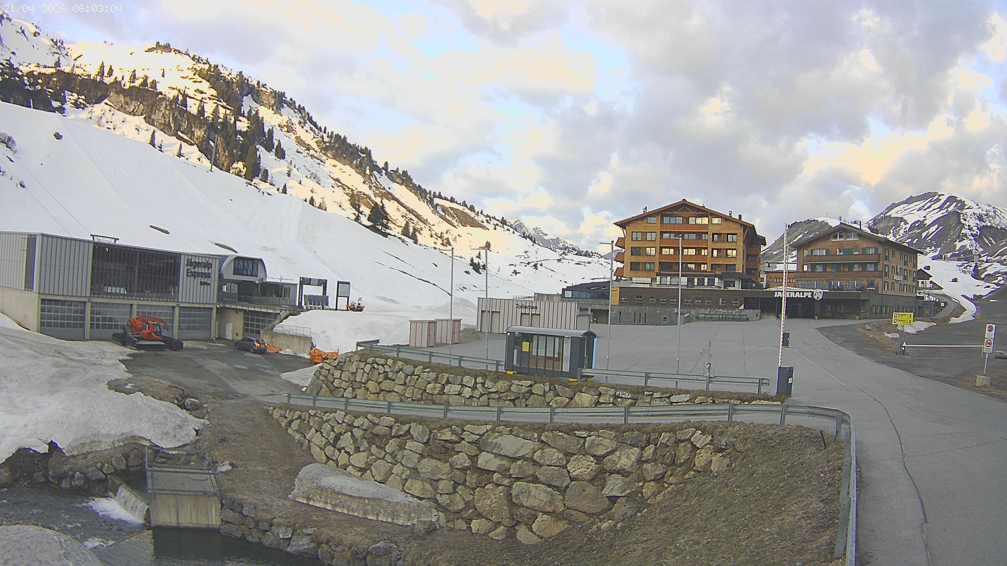 Archiv Foto Webcam Jägeralpe: Blick aufs Hotel
