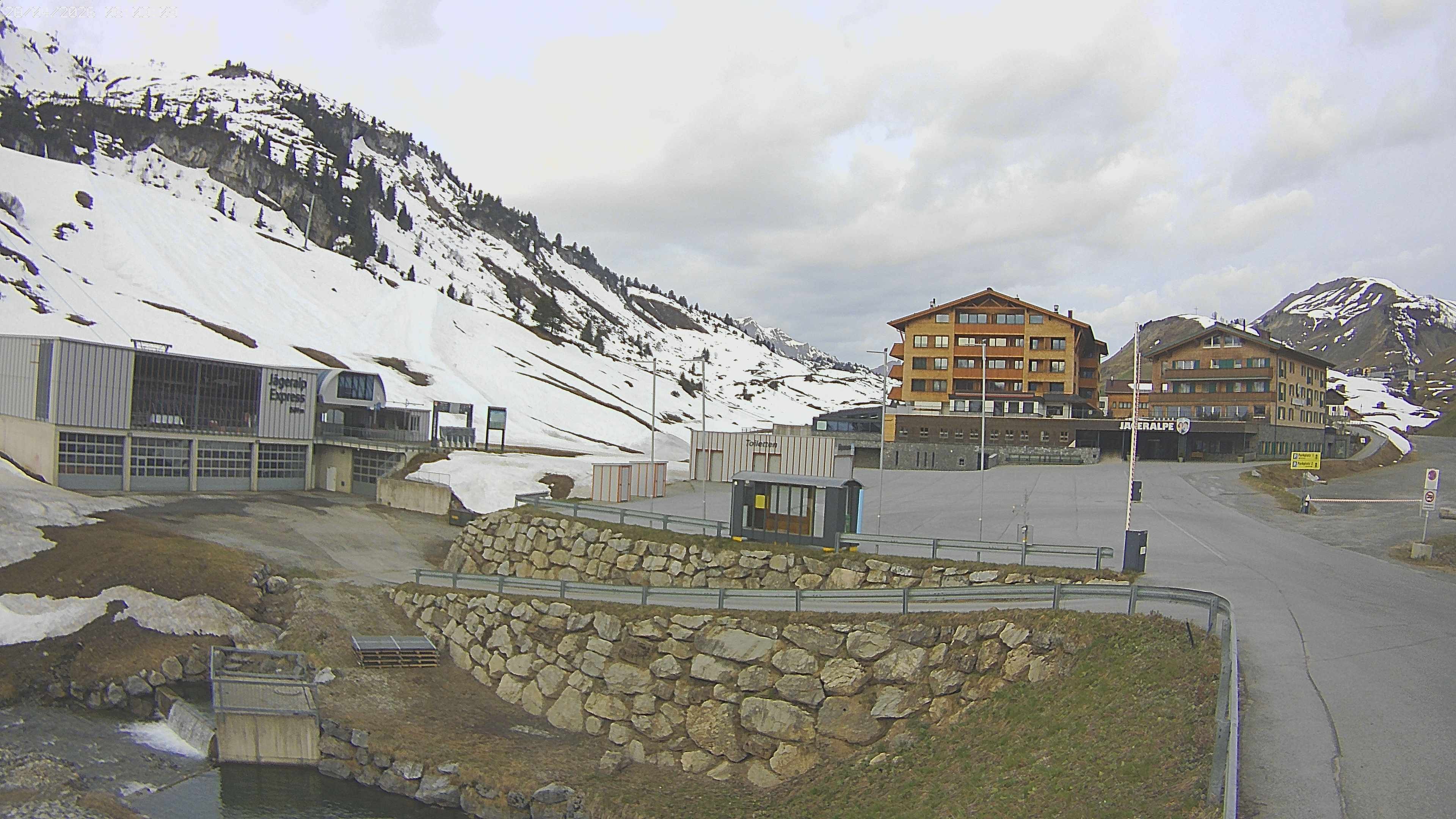 Archiv Foto Webcam Jägeralpe: Blick aufs Hotel