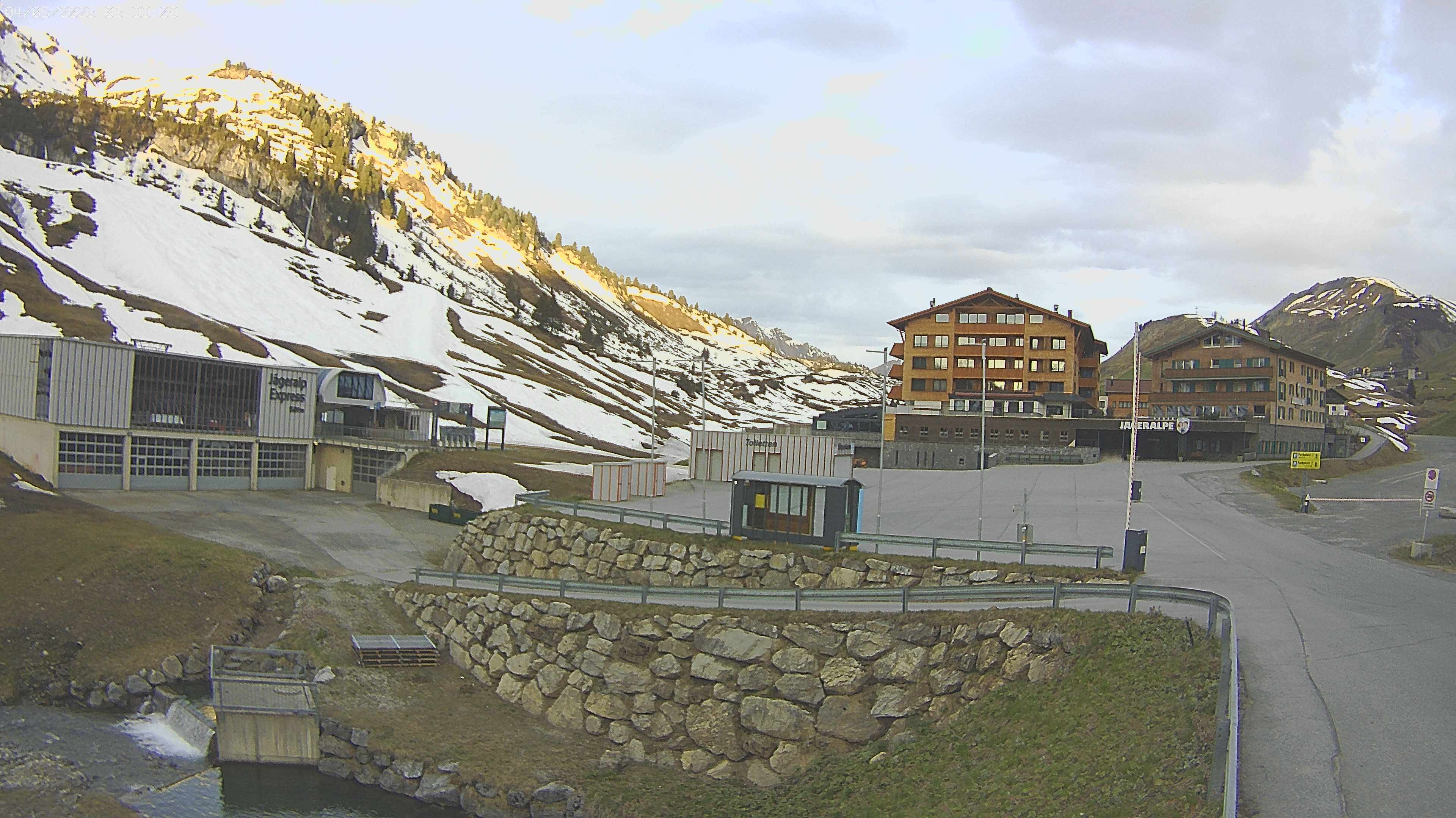 Archiv Foto Webcam Jägeralpe: Blick aufs Hotel