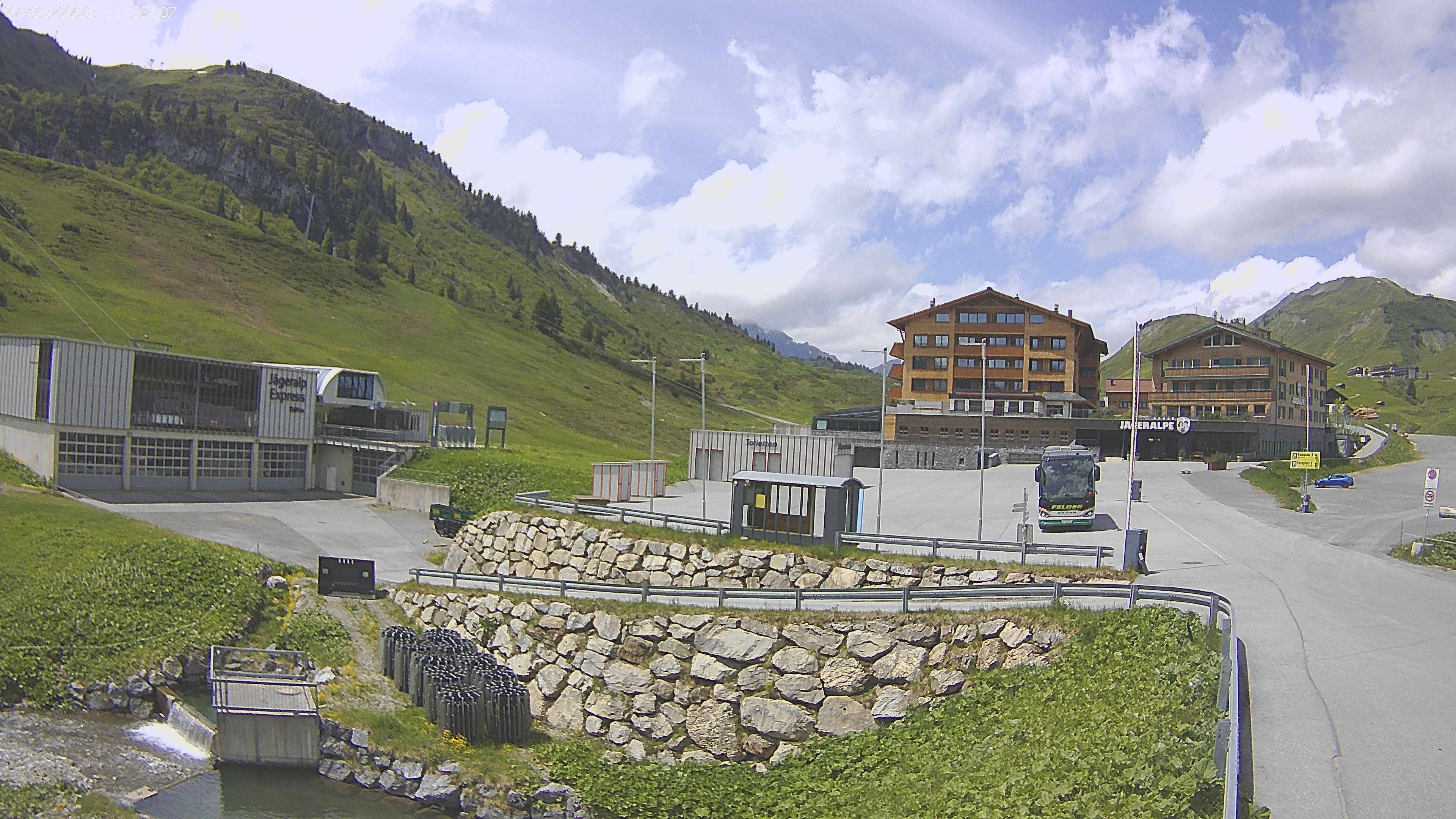 Archiv Foto Webcam Jägeralpe: Blick aufs Hotel