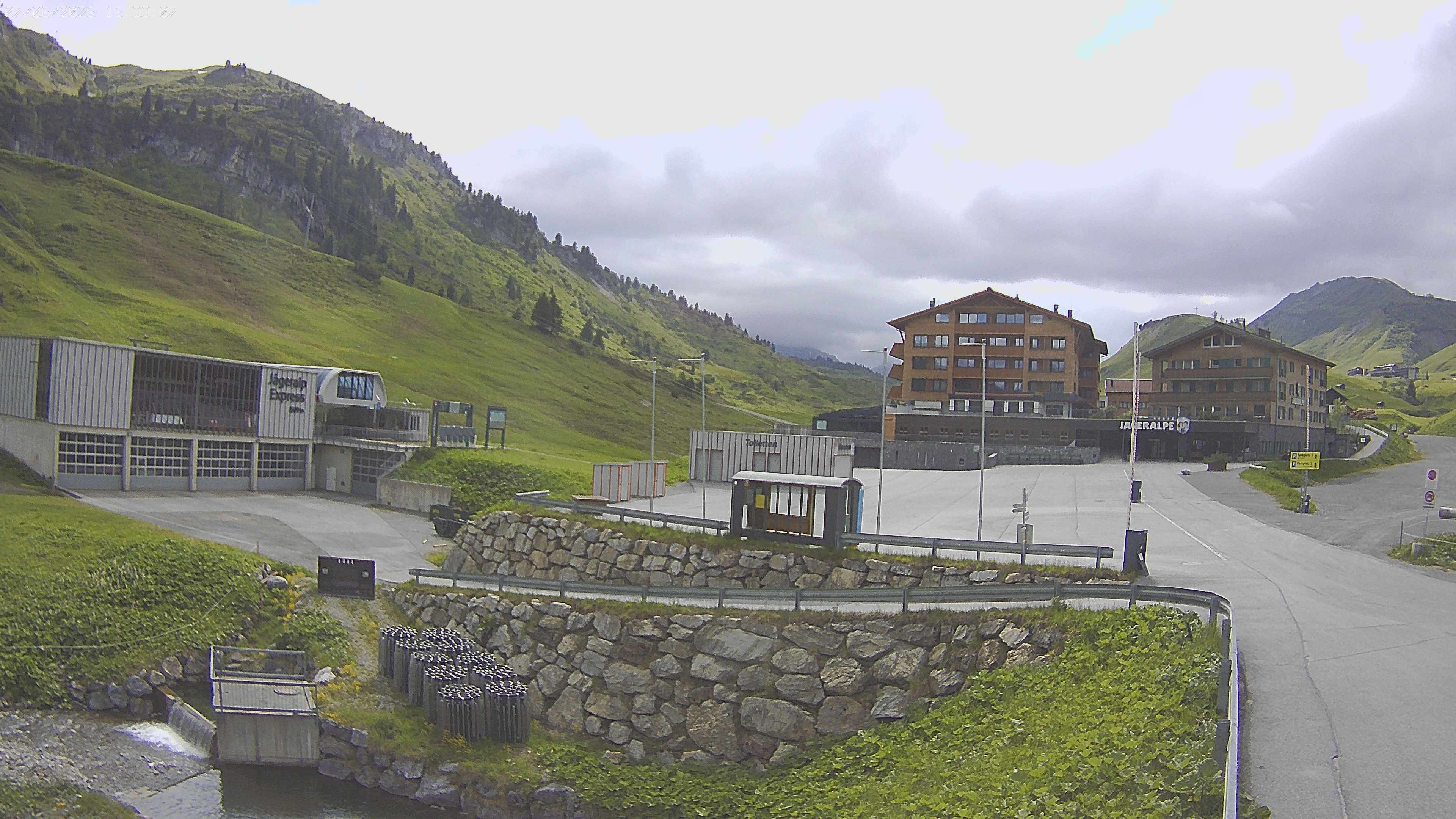 Archiv Foto Webcam Jägeralpe: Blick aufs Hotel