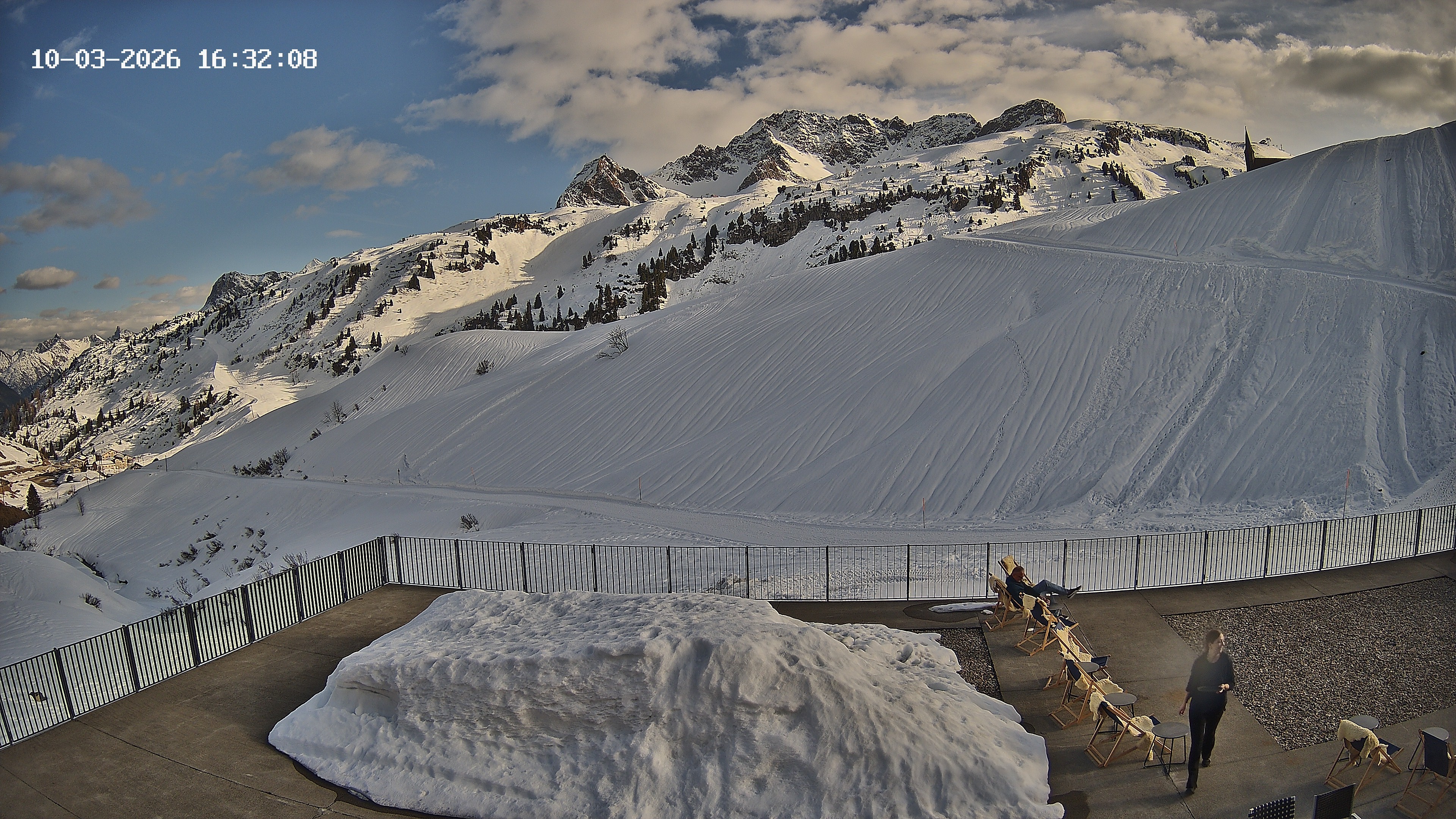 Archived image Webcam Hotel Adler at Warth