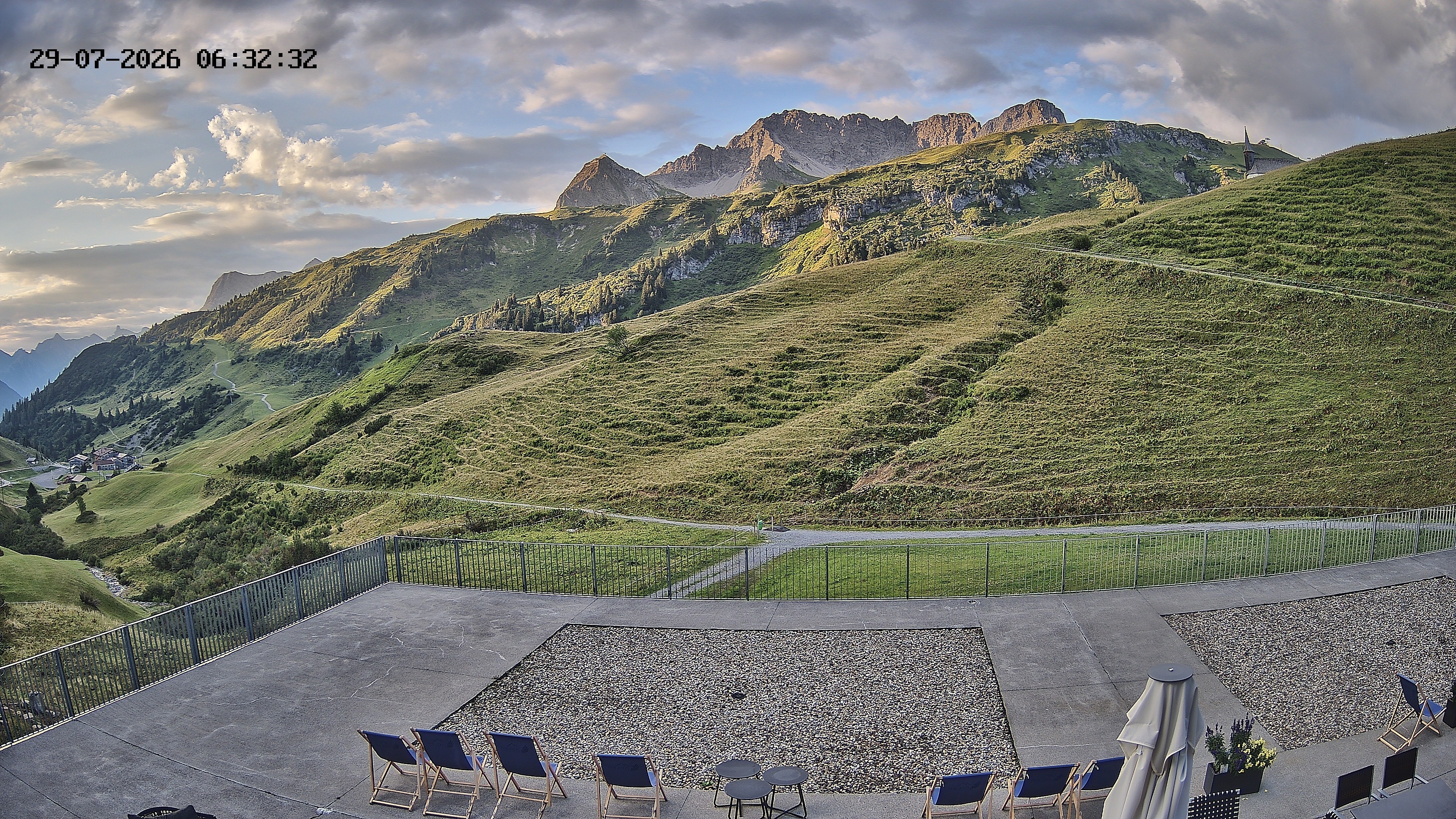 Archived image Webcam Hotel Adler at Warth