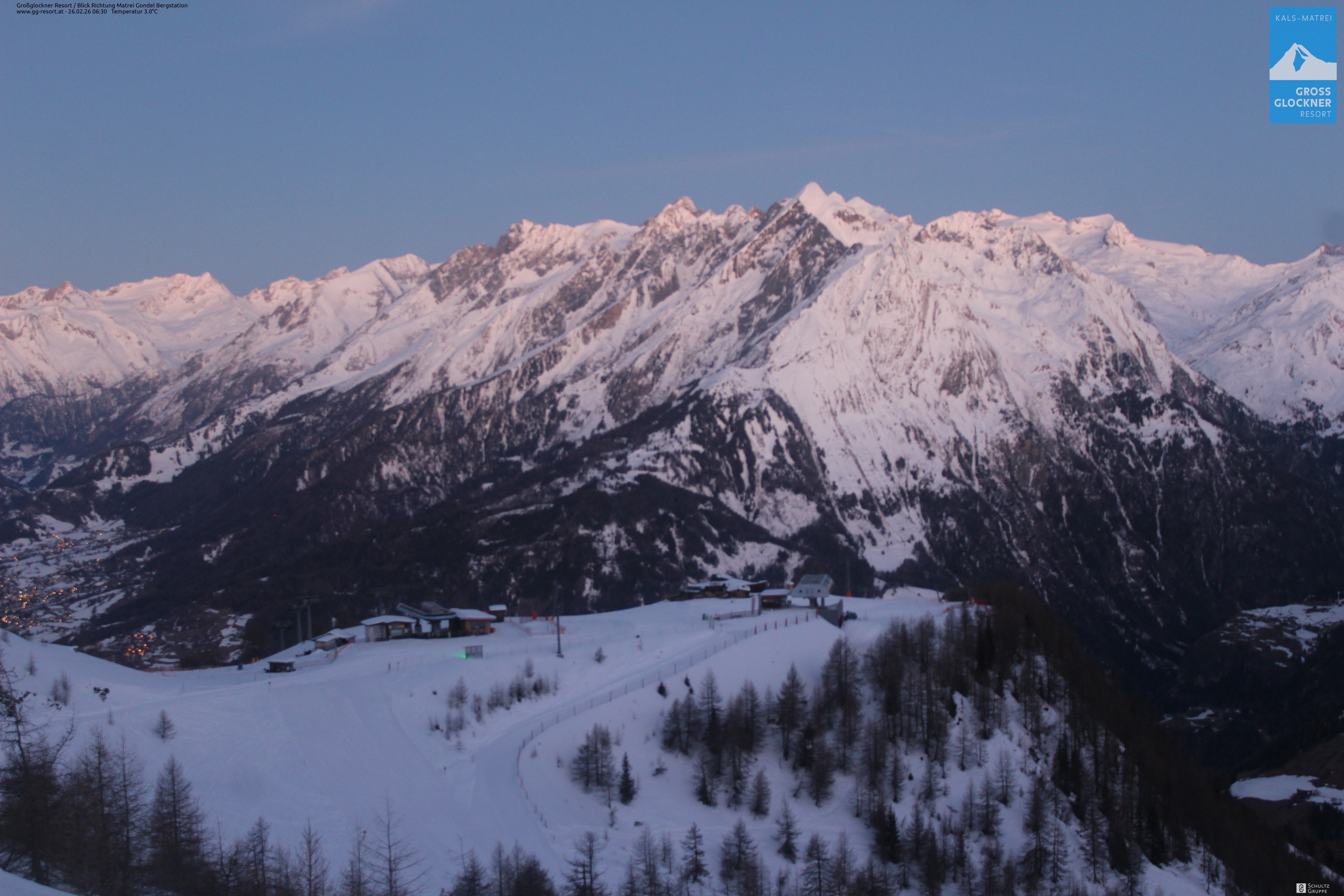 Archived image Webcam Goldried gondola top station