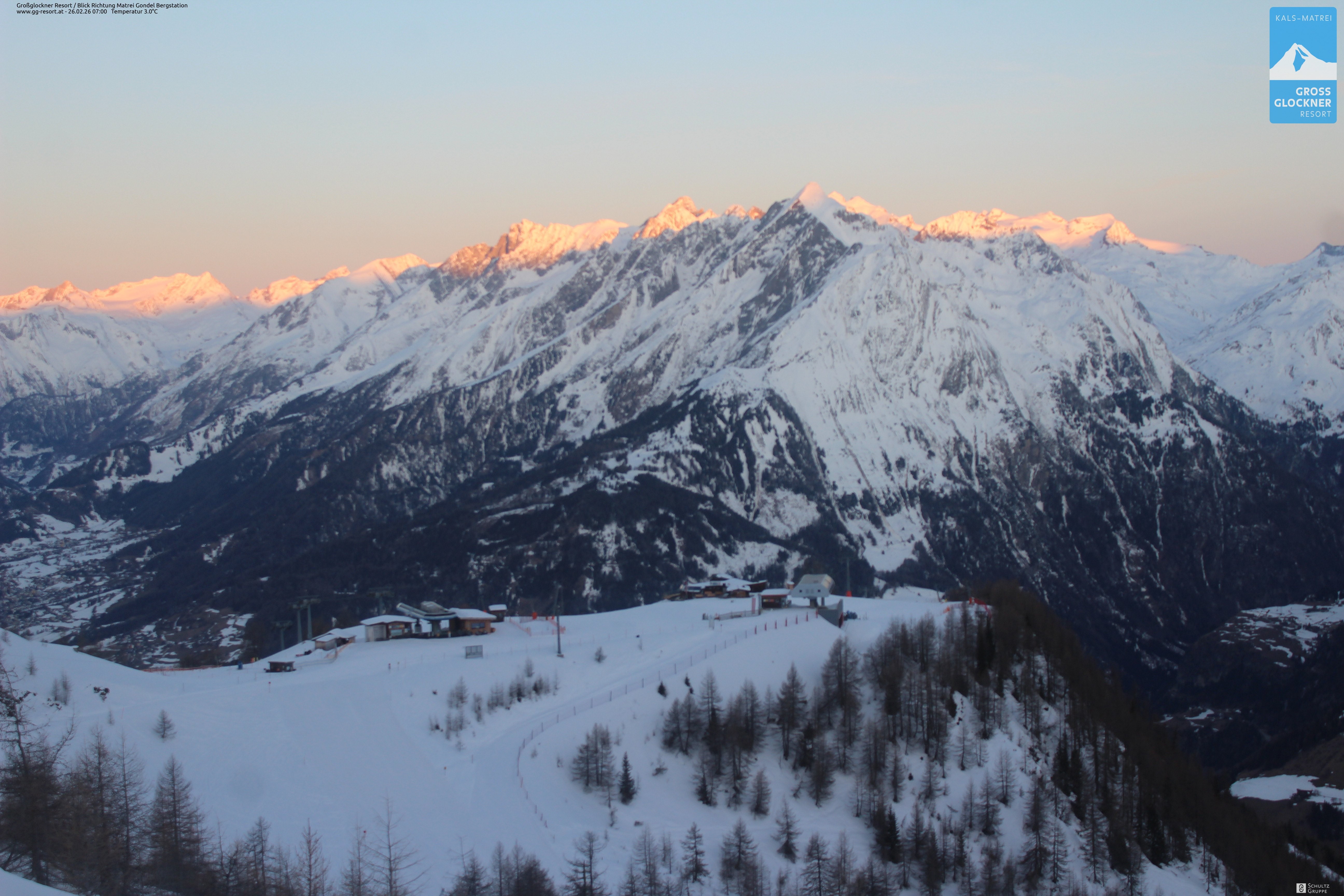 Archived image Webcam Goldried gondola top station