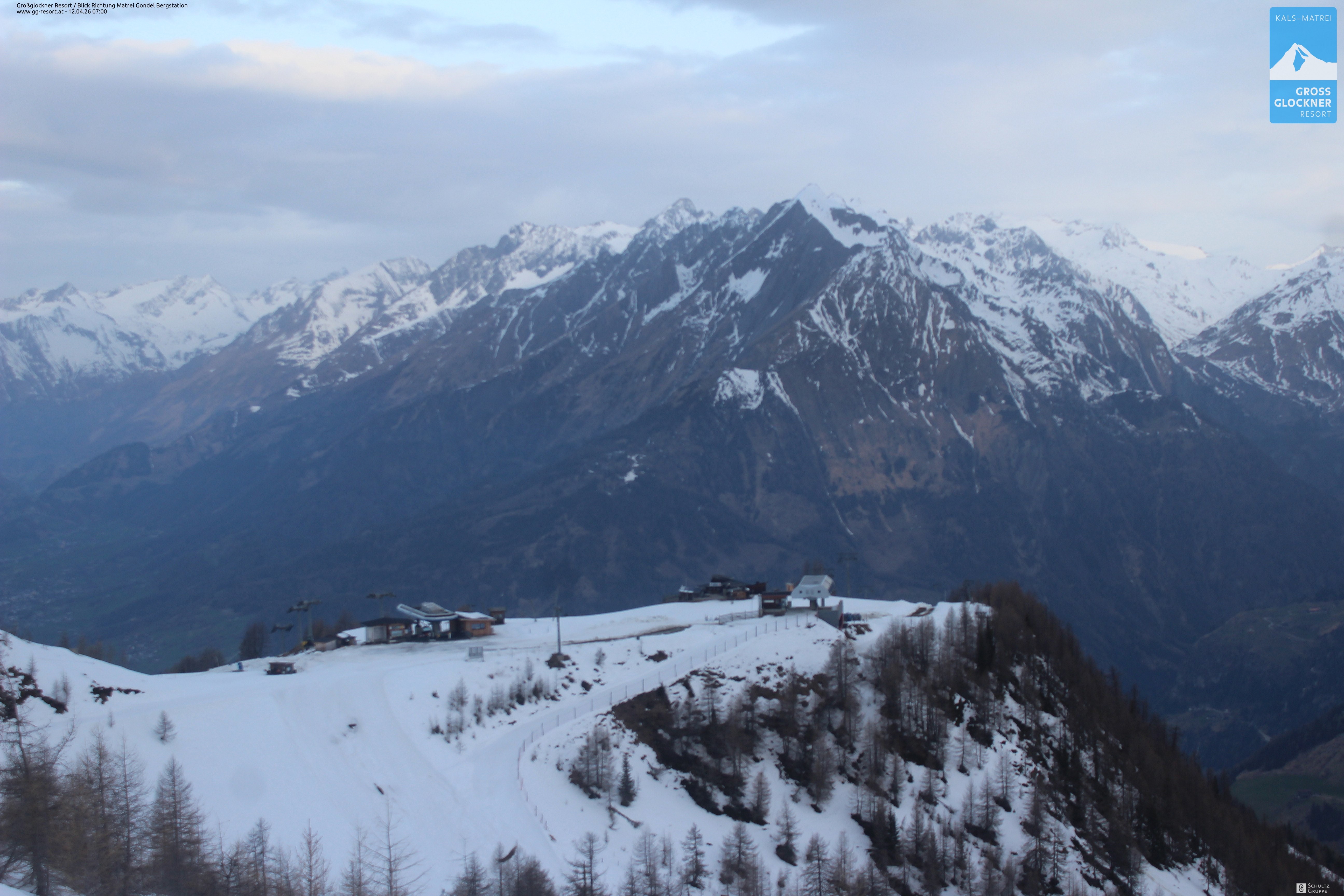 Archived image Webcam Goldried gondola top station
