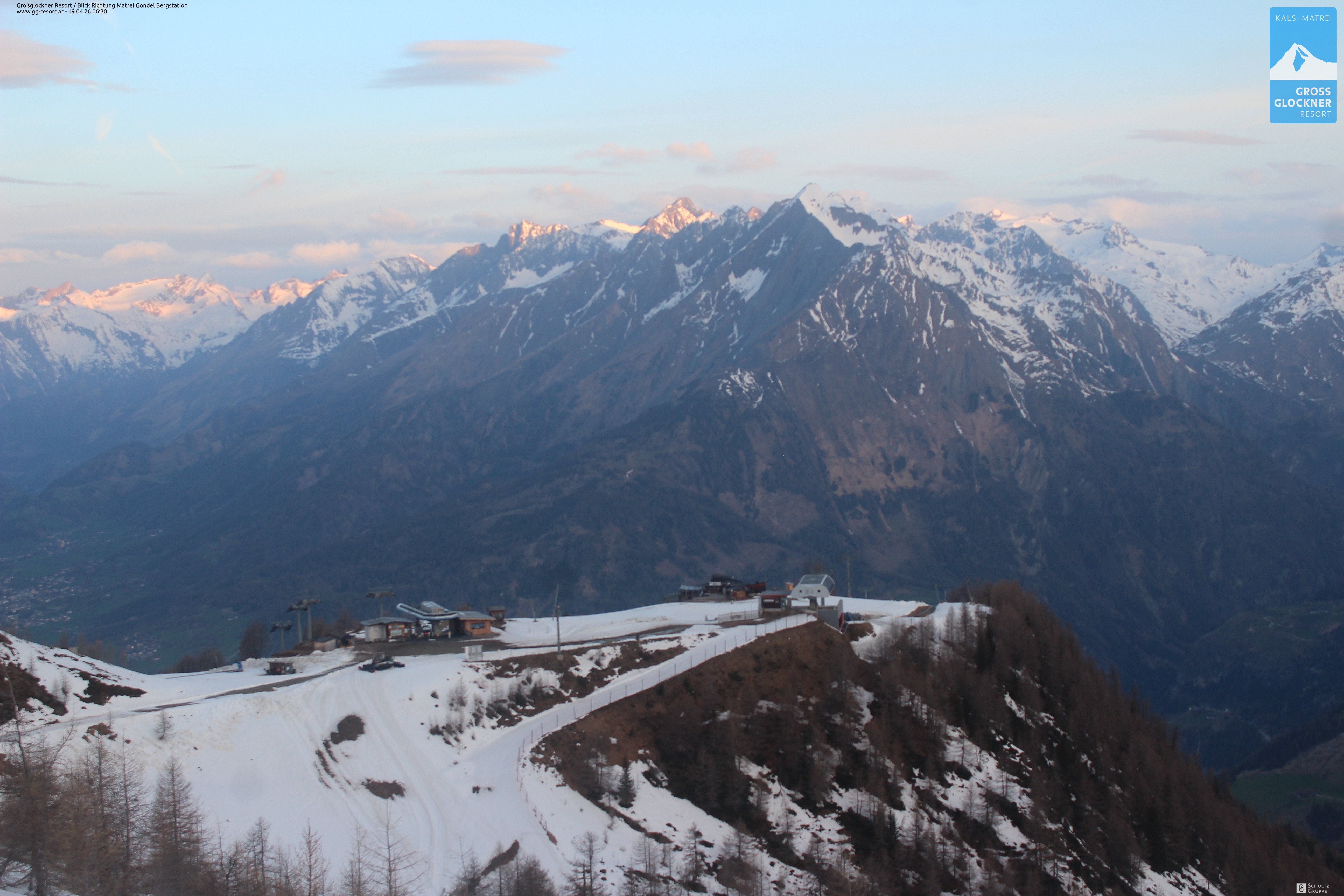 Archiv Foto Webcam Goldried-Gondelbahn Bergstation