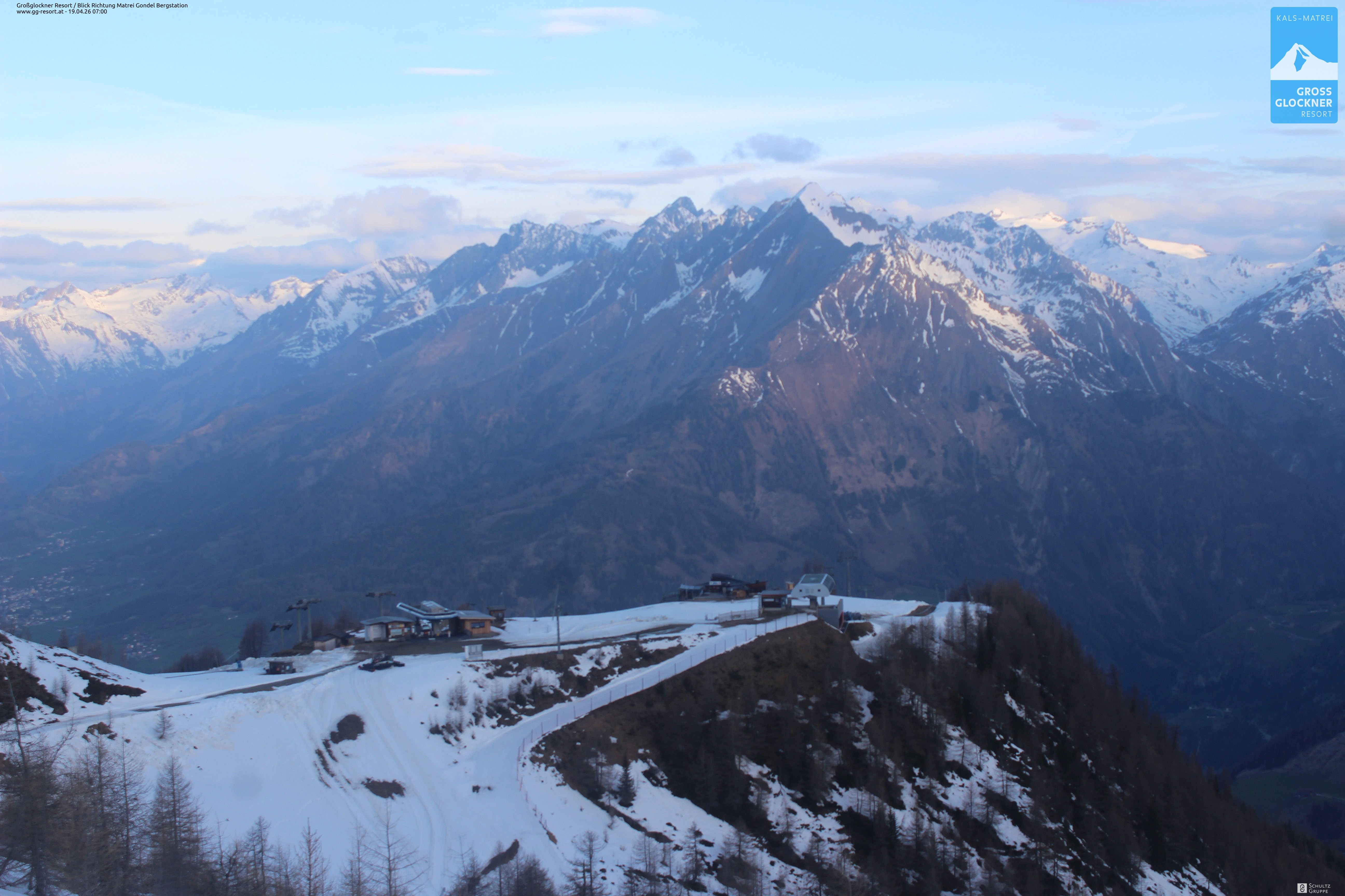 Archiv Foto Webcam Goldried-Gondelbahn Bergstation