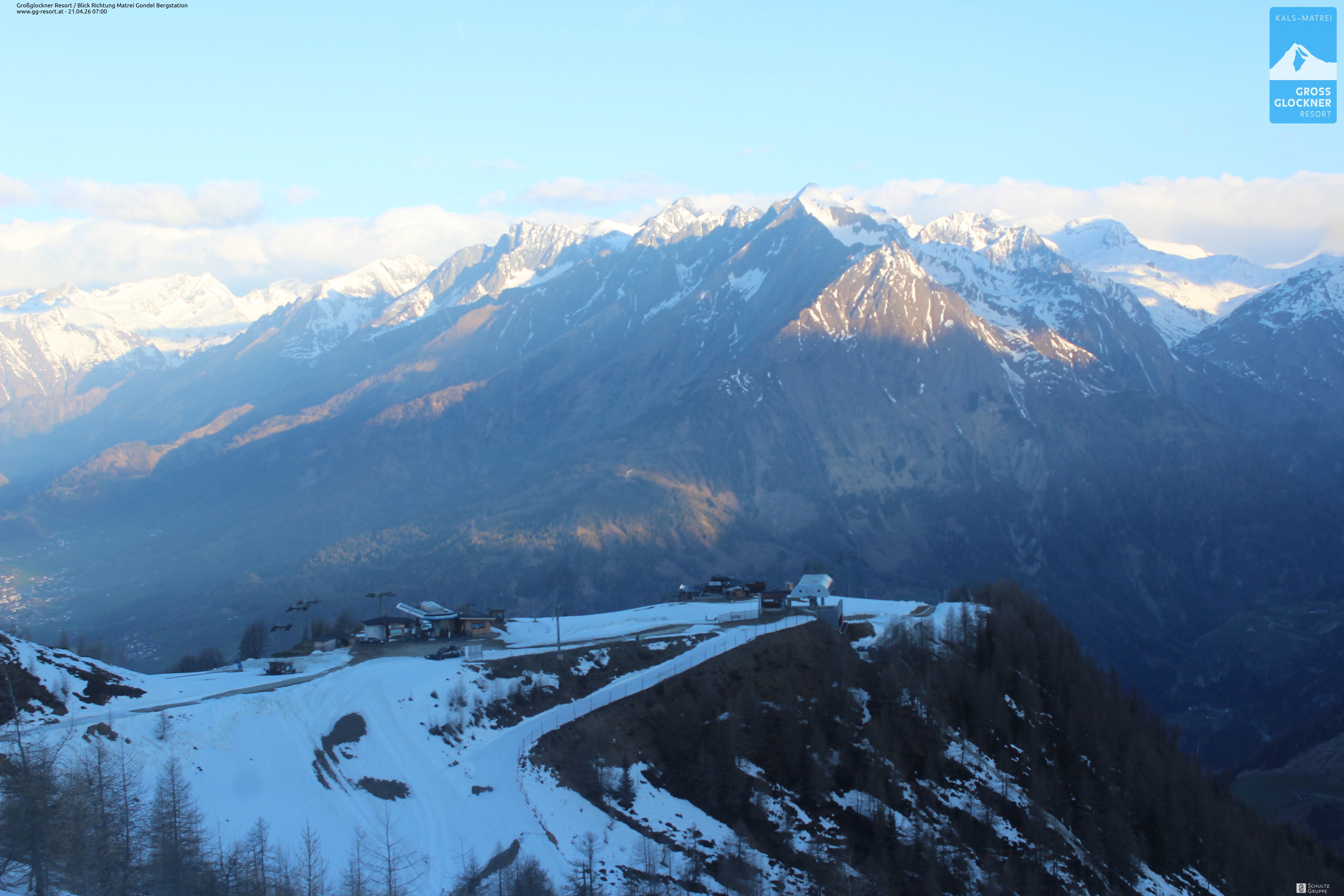 Archived image Webcam Goldried gondola top station