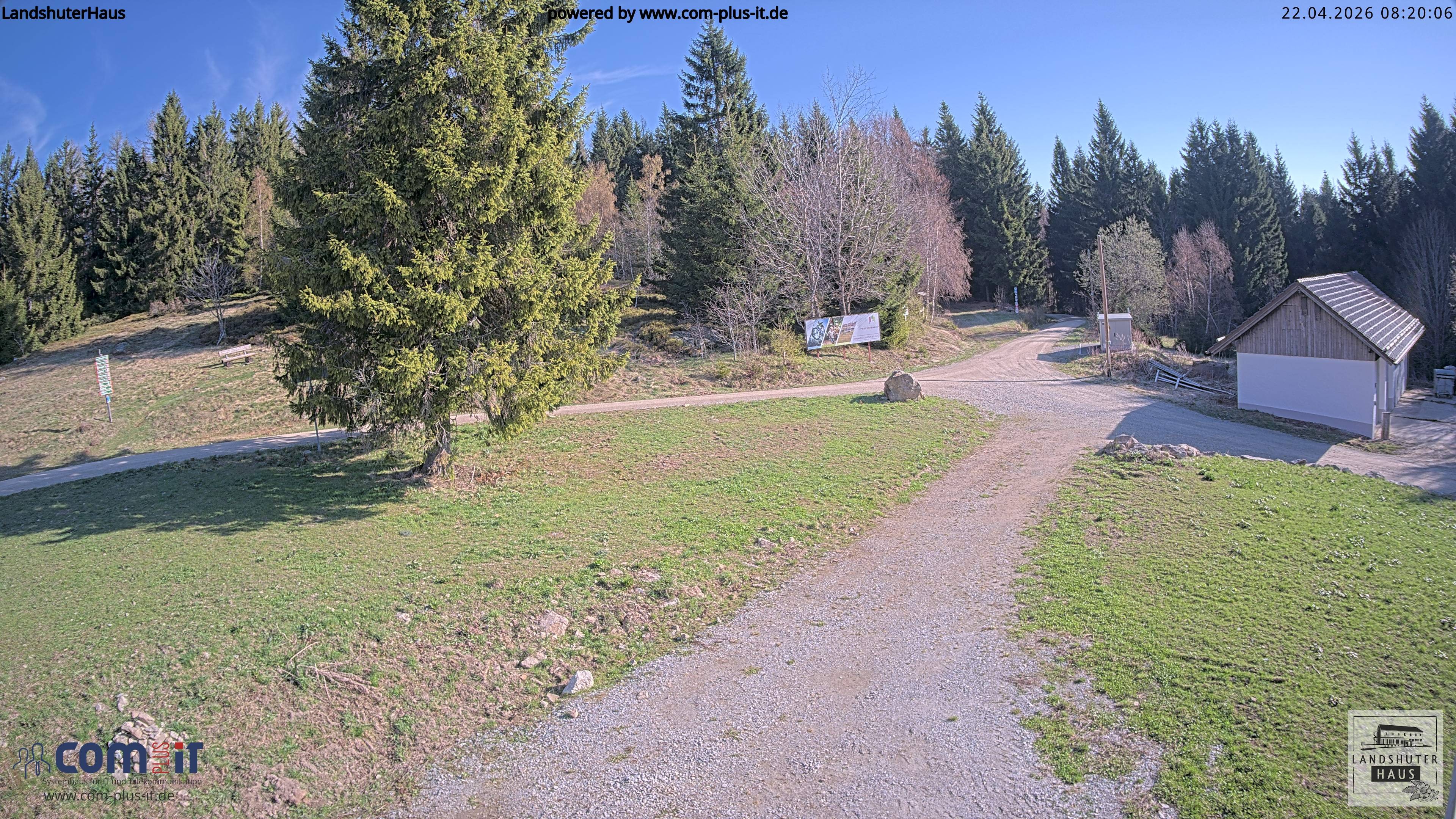 Archived image Webcam Mountain hut "Landshuter Haus"