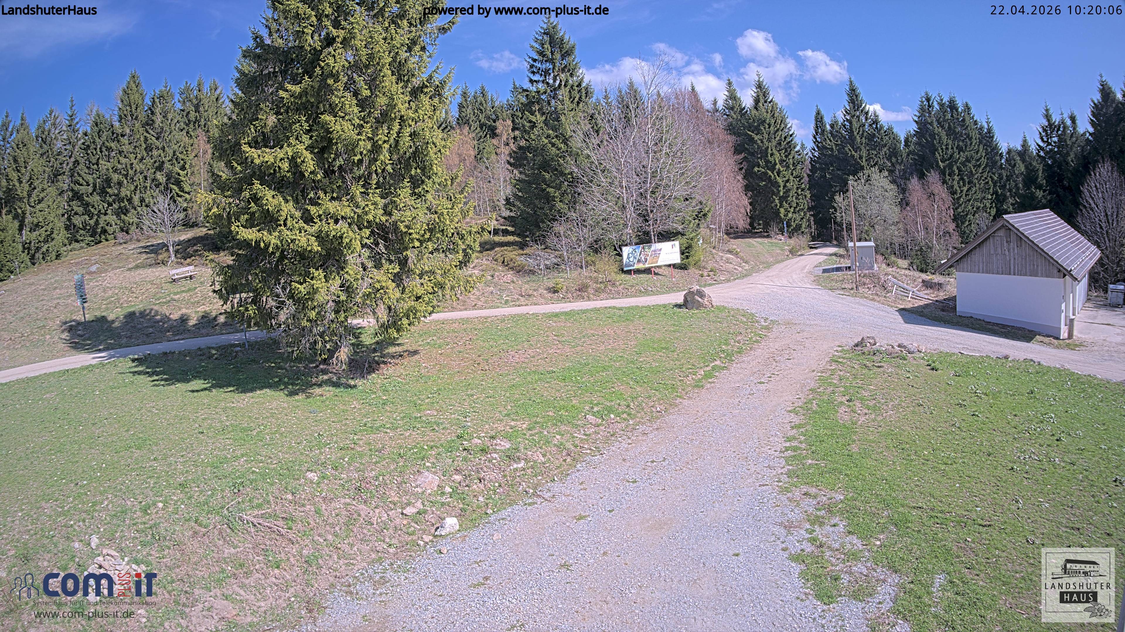 Archived image Webcam Mountain hut "Landshuter Haus"