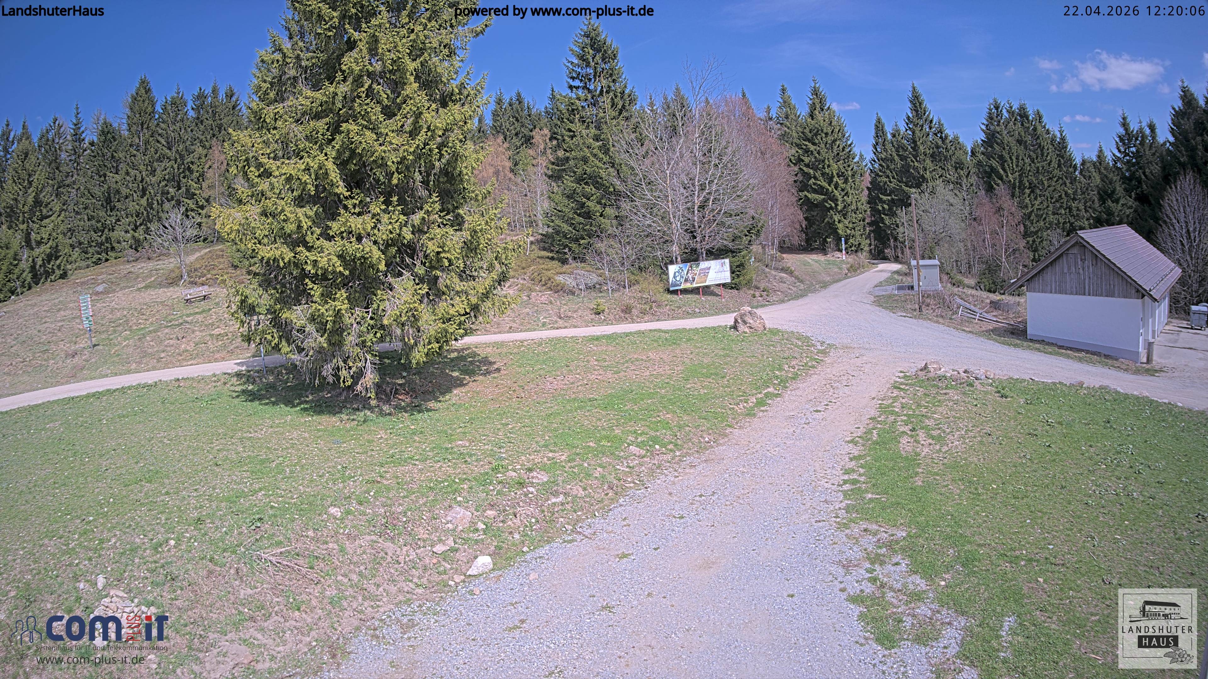 Archived image Webcam Mountain hut "Landshuter Haus"