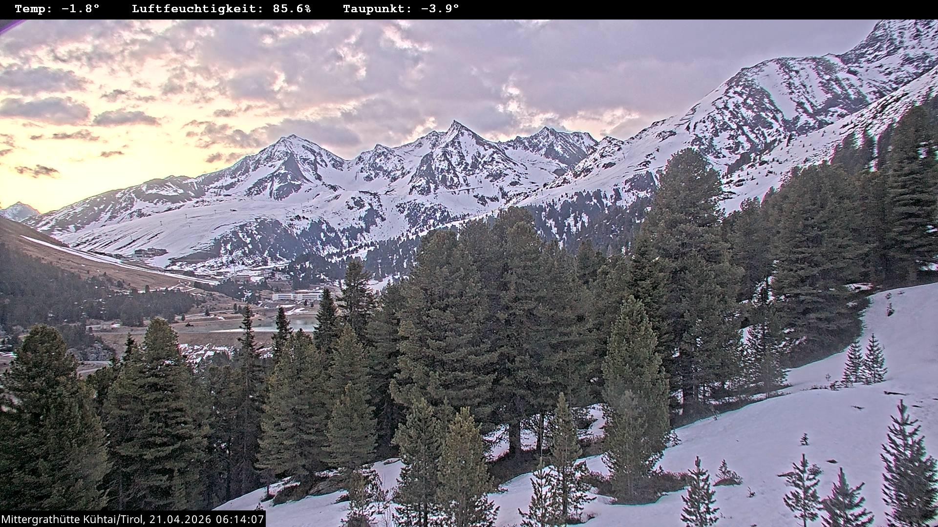 Archiv Foto Webcam Mittergrathütte in Tirol